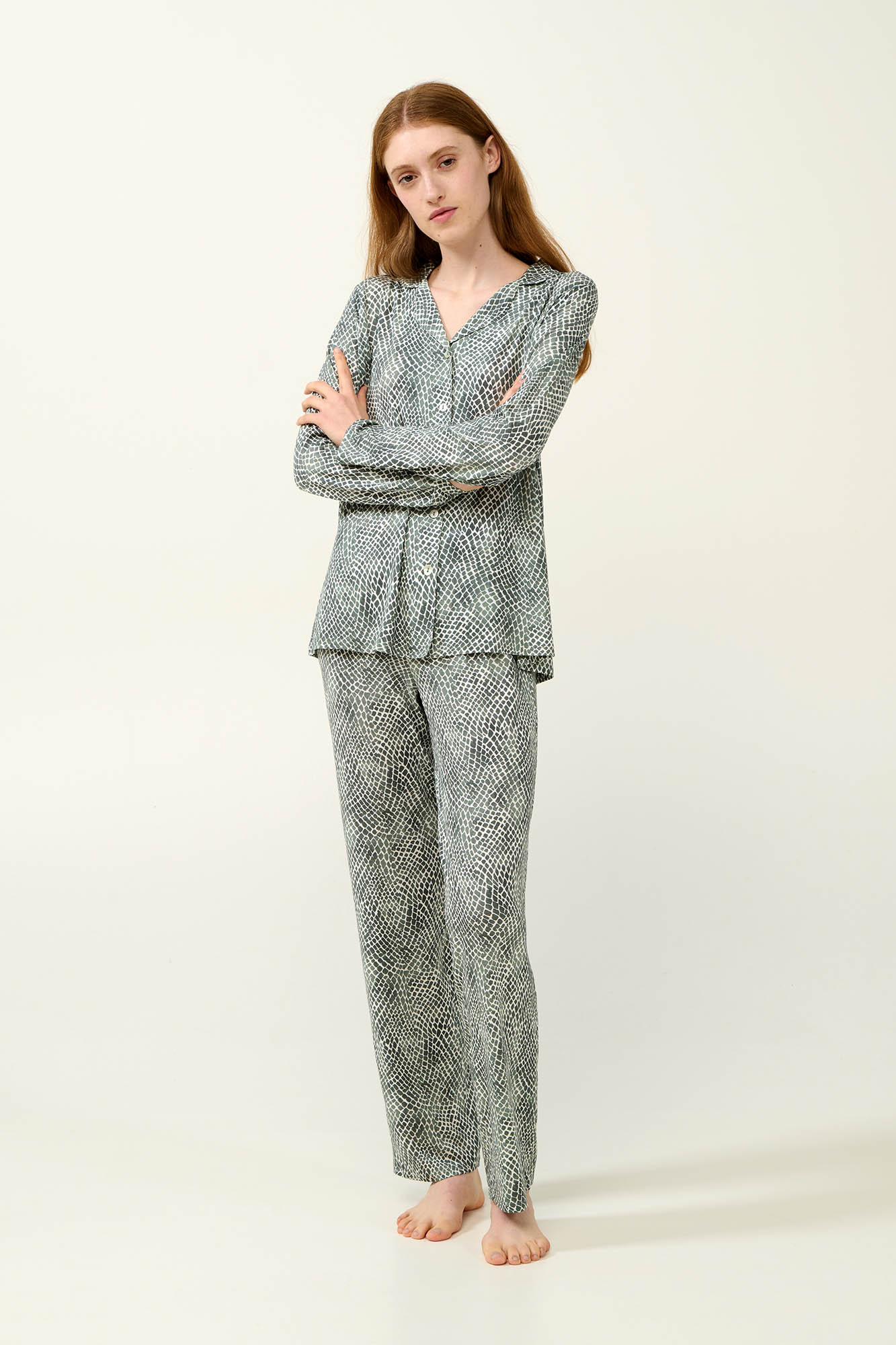 Vamp - Κουμπωτή Γυναικεία Πυτζάμα Micromodal