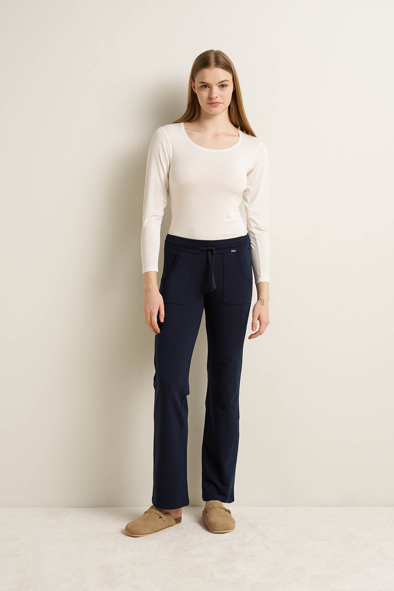 https://assets.vampfashion.com/SOFTONE_TMP_IMAGES/1_0515887741.jpg