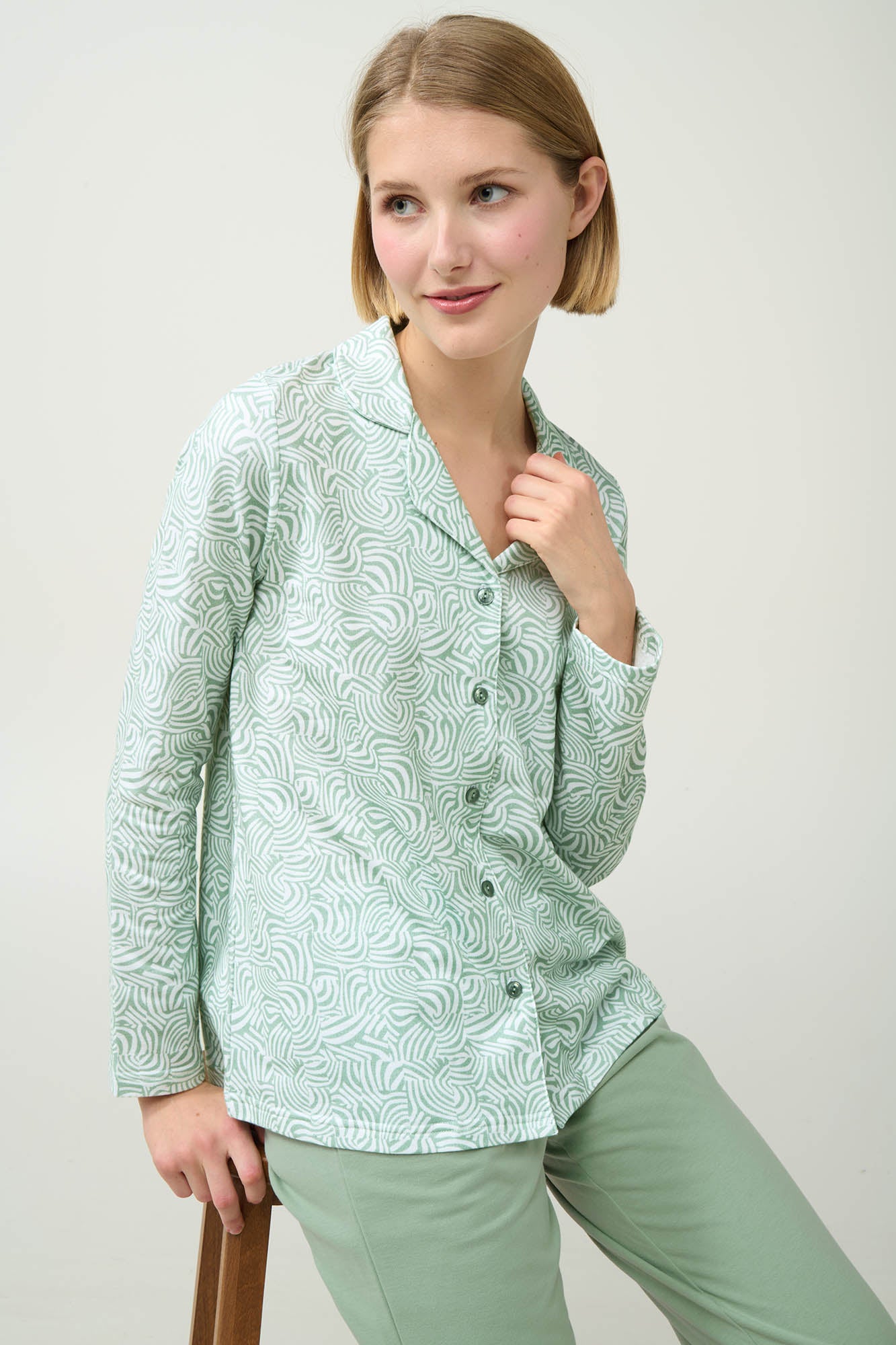 https://assets.vampfashion.com/SOFTONE_TMP_IMAGES/1_0518527386.jpg