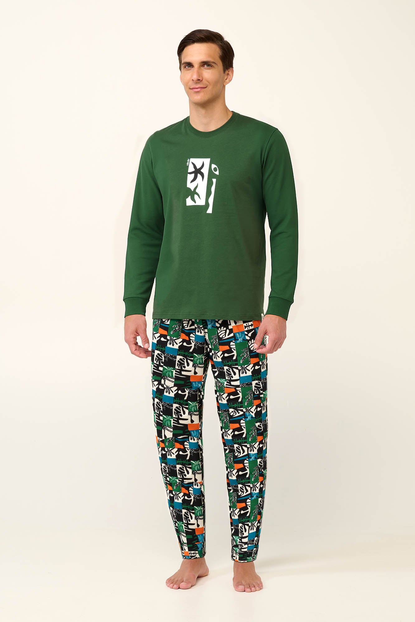 https://assets.vampfashion.com/SOFTONE_TMP_IMAGES/1_0557716428.jpg