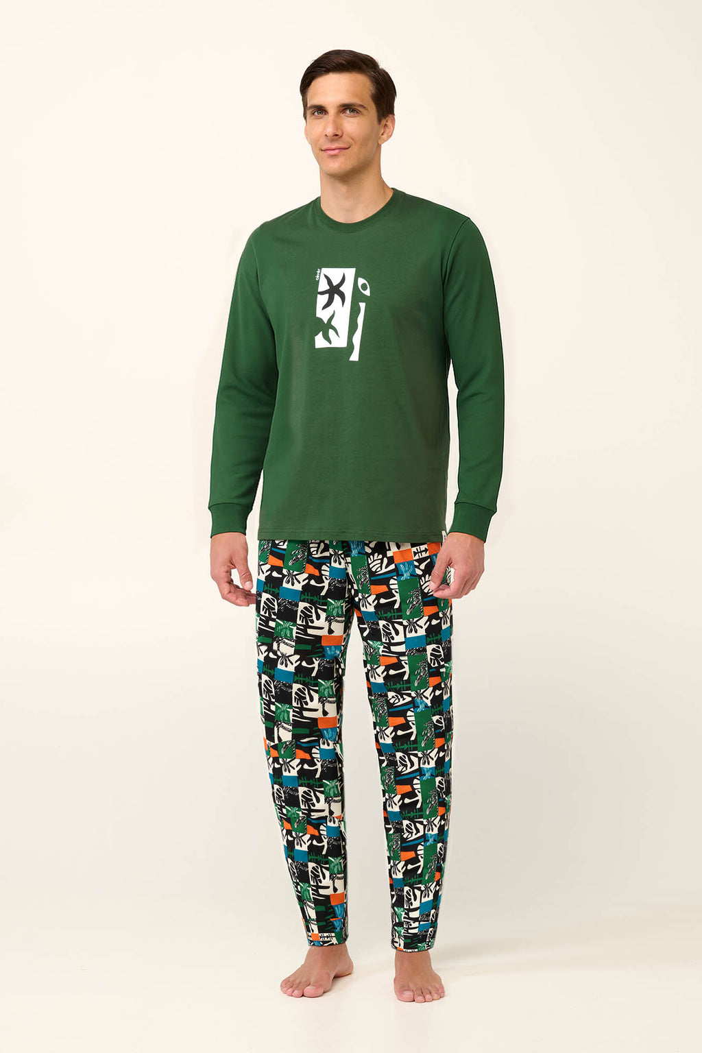 https://assets.vampfashion.com/SOFTONE_TMP_IMAGES/1_0557716428.jpg