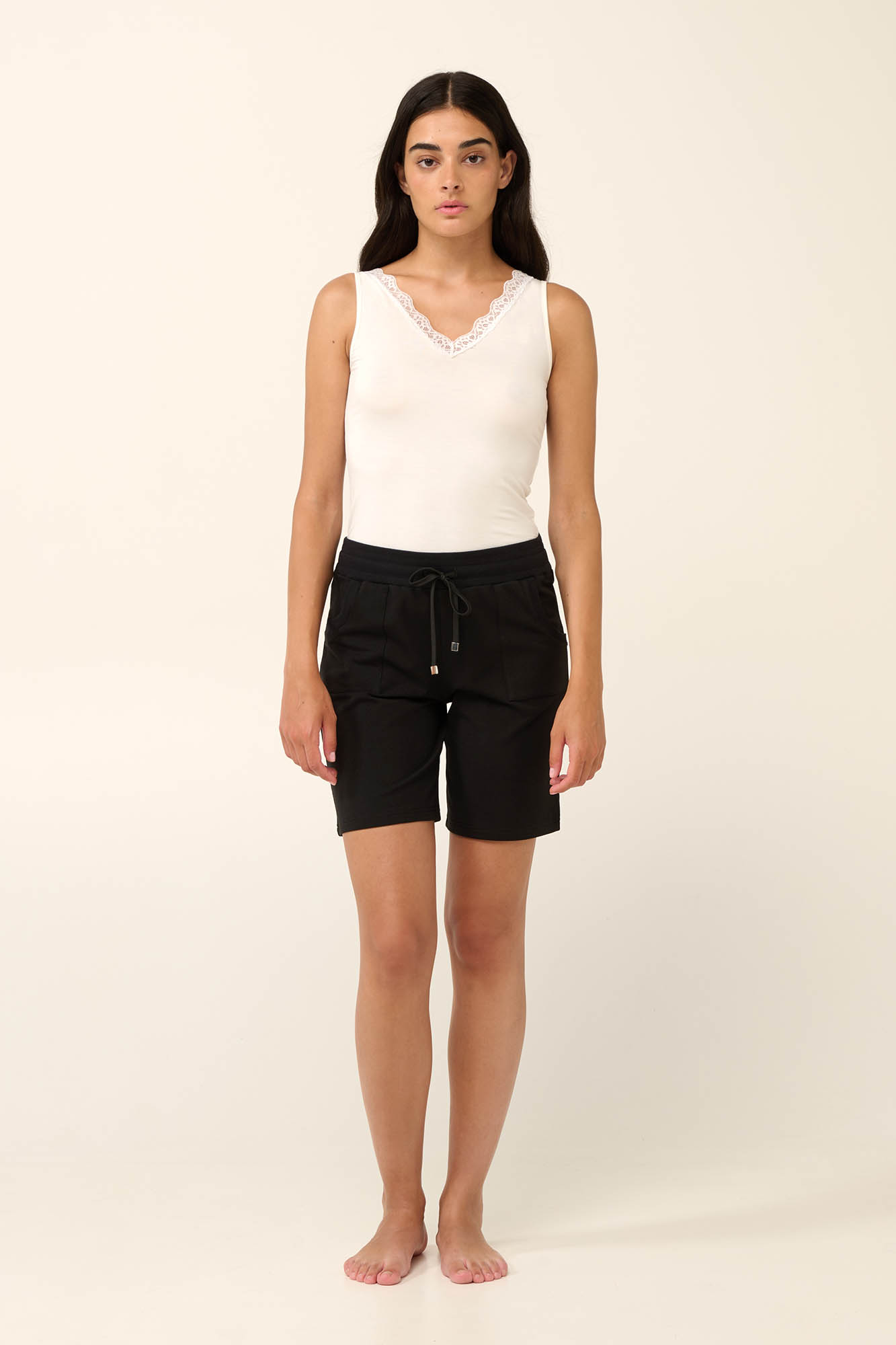 https://assets.vampfashion.com/SOFTONE_TMP_IMAGES/1_0563797400.jpg
