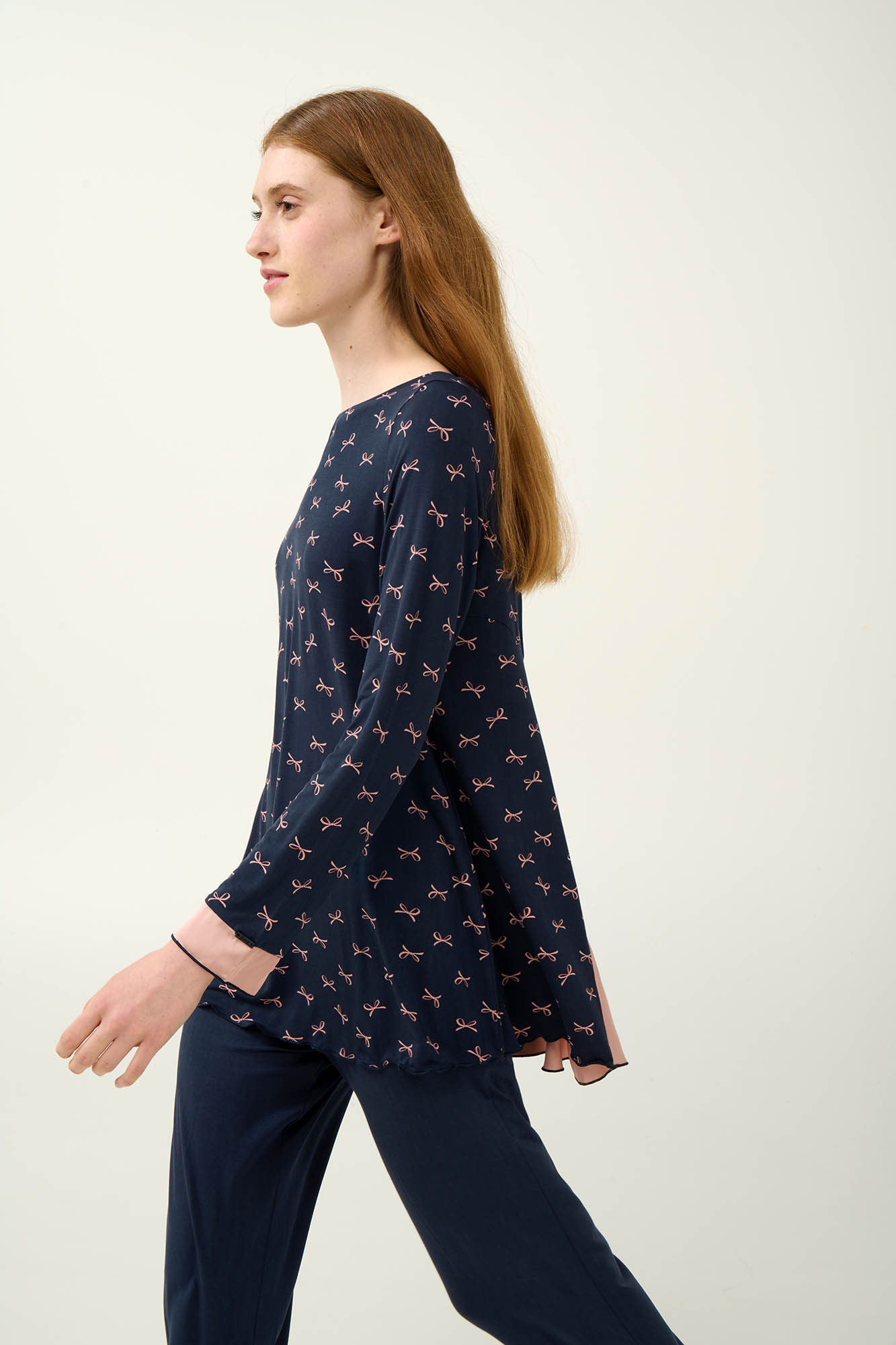 https://assets.vampfashion.com/SOFTONE_TMP_IMAGES/1_0563824655.jpg