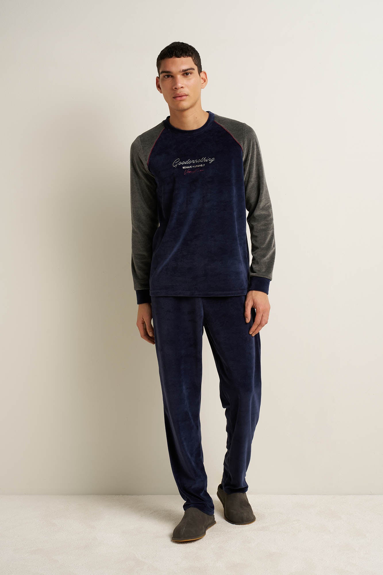 https://assets.vampfashion.com/SOFTONE_TMP_IMAGES/1_0609705416.jpg