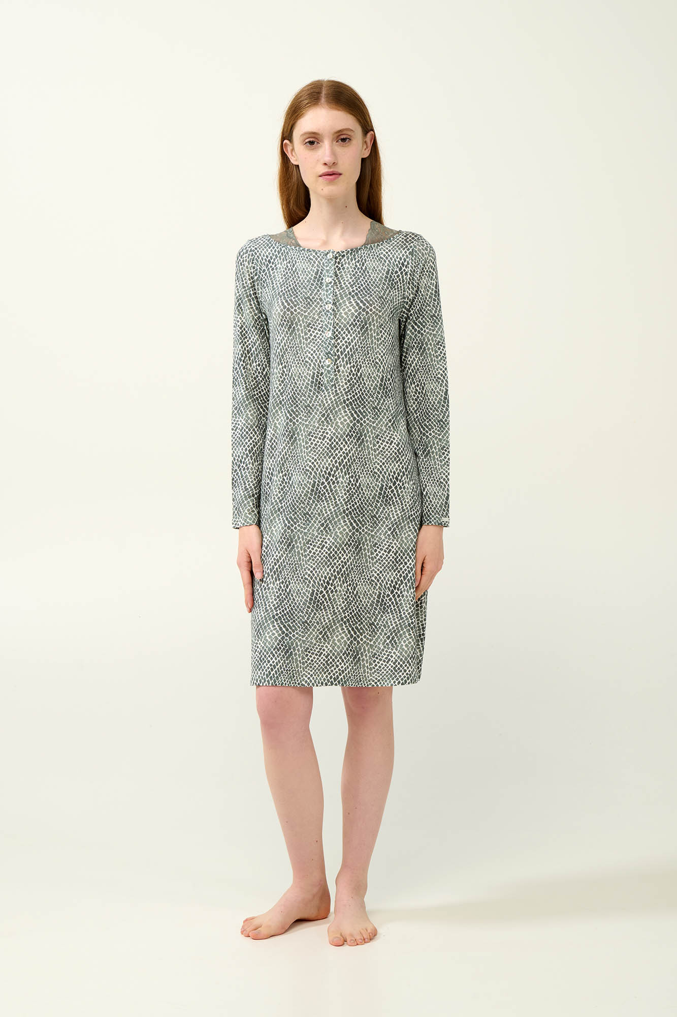 https://assets.vampfashion.com/SOFTONE_TMP_IMAGES/1_0634404804.jpg