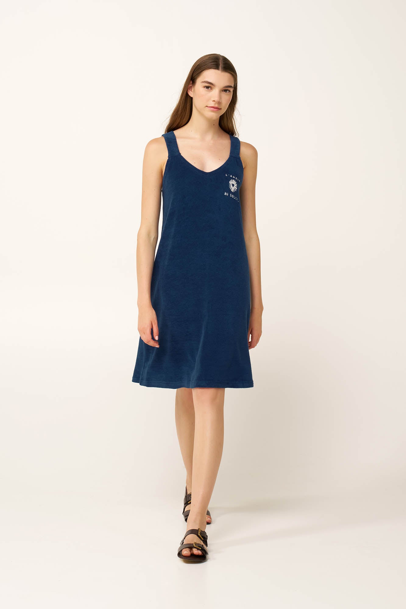 https://assets.vampfashion.com/SOFTONE_TMP_IMAGES/1_0668508619.jpg