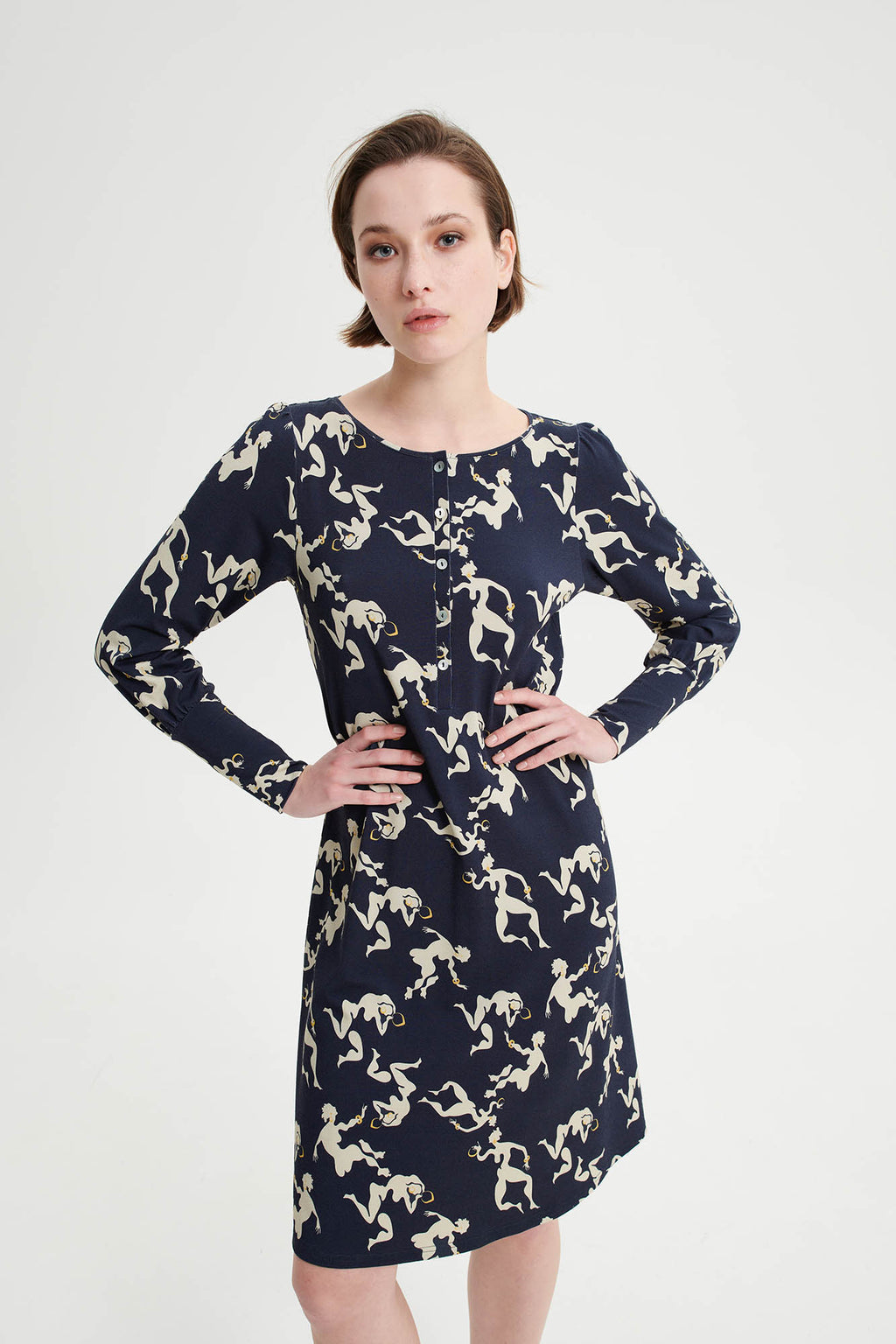 https://assets.vampfashion.com/SOFTONE_TMP_IMAGES/1_0682804245.jpg