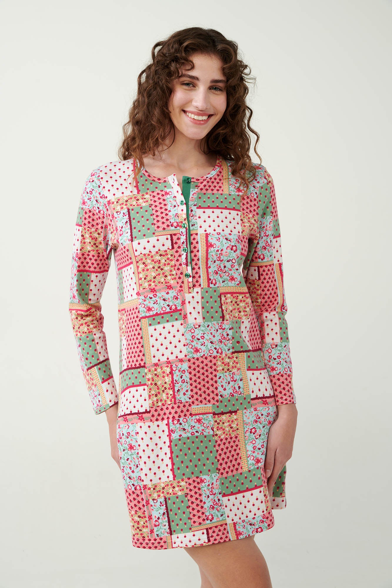 https://assets.vampfashion.com/SOFTONE_TMP_IMAGES/1_0694115727.jpg
