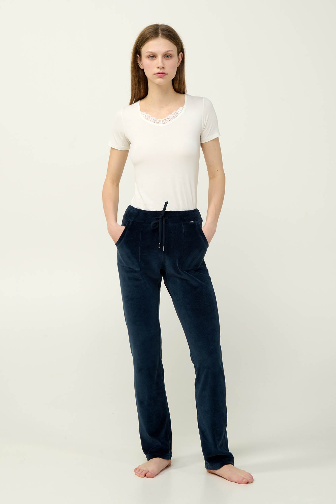 https://assets.vampfashion.com/SOFTONE_TMP_IMAGES/1_0708216735.jpg