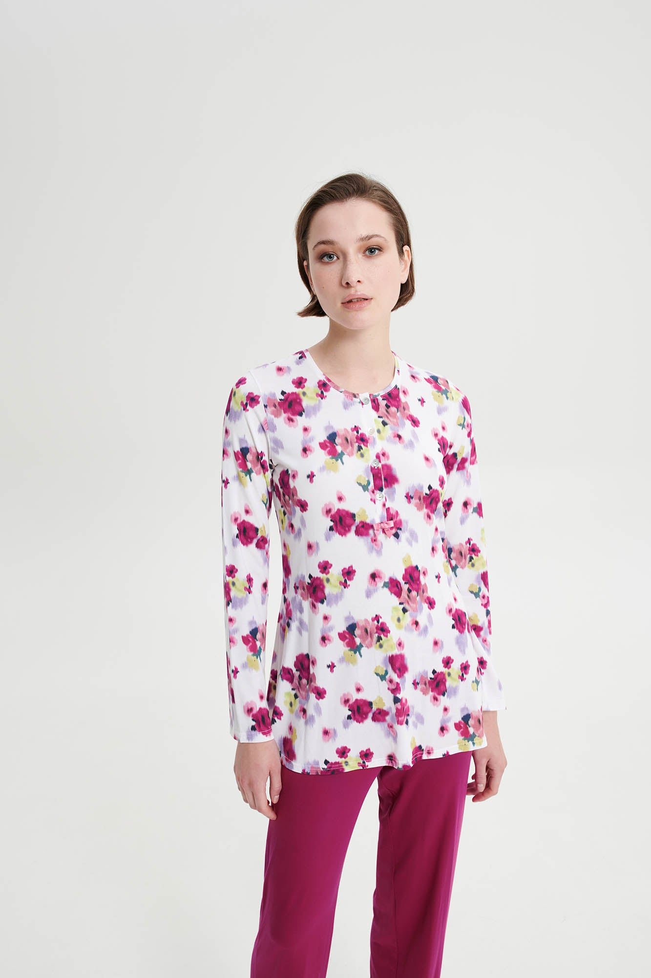 https://assets.vampfashion.com/SOFTONE_TMP_IMAGES/1_0716436978.jpg