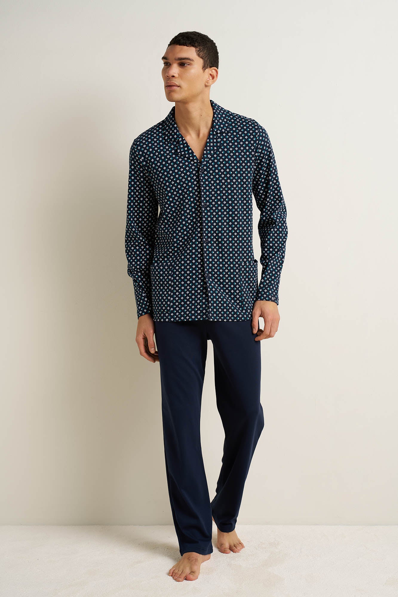 https://assets.vampfashion.com/SOFTONE_TMP_IMAGES/1_0718936343.jpg