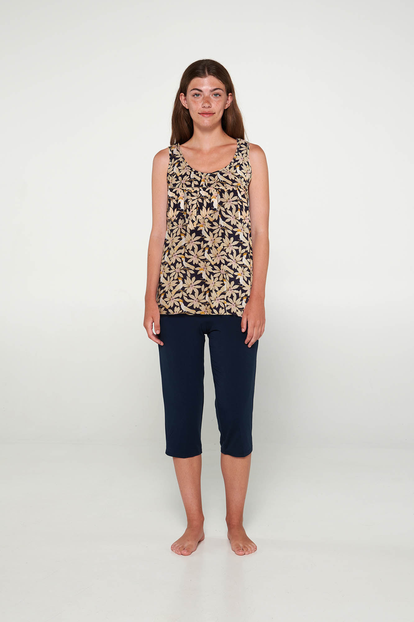 https://assets.vampfashion.com/SOFTONE_TMP_IMAGES/1_0722798767.jpg
