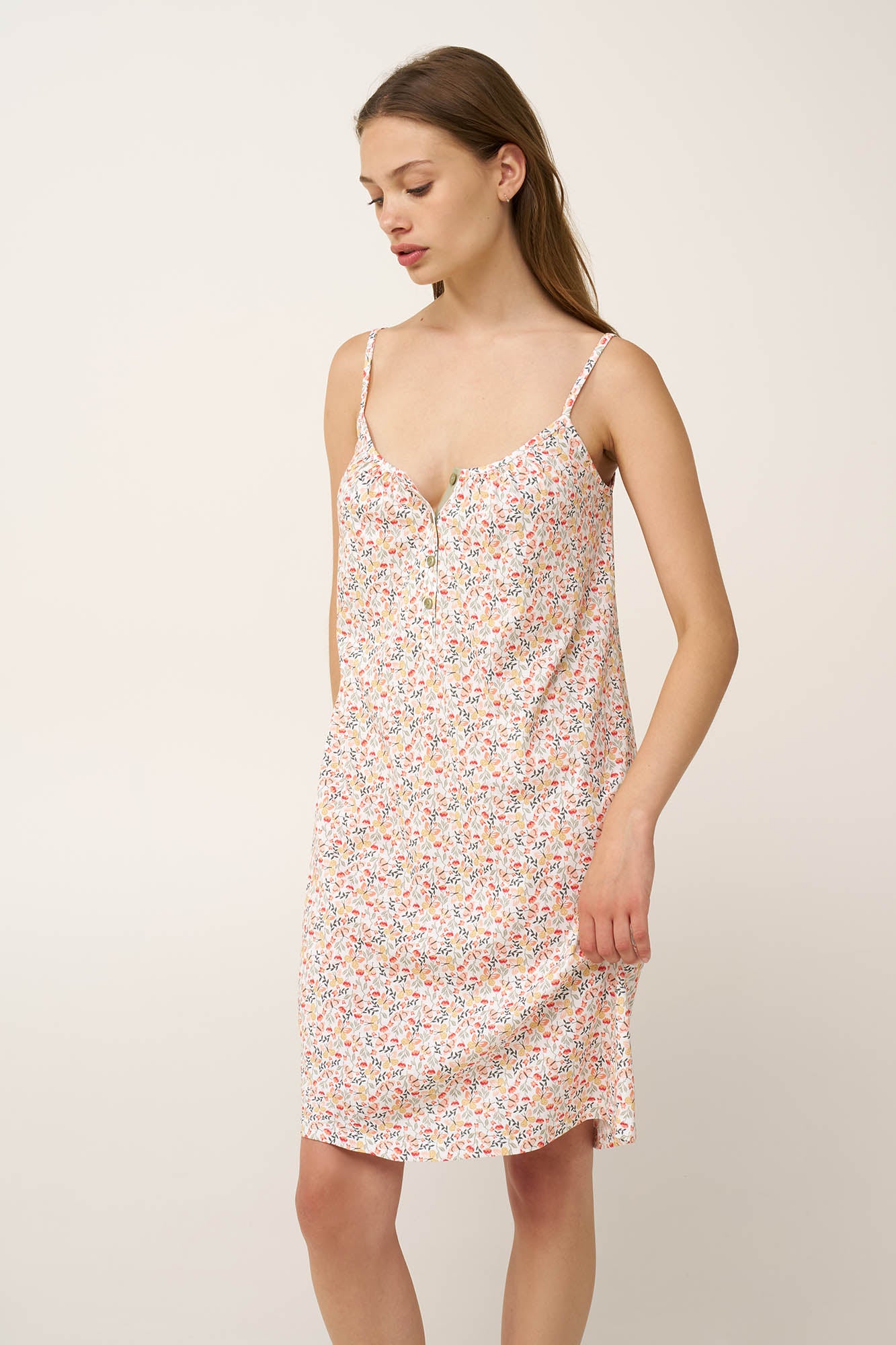 https://assets.vampfashion.com/SOFTONE_TMP_IMAGES/1_0726263361.jpg