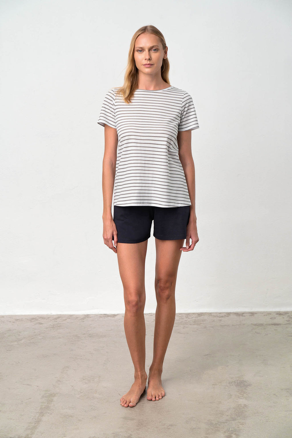 https://assets.vampfashion.com/SOFTONE_TMP_IMAGES/1_0739908993.jpg