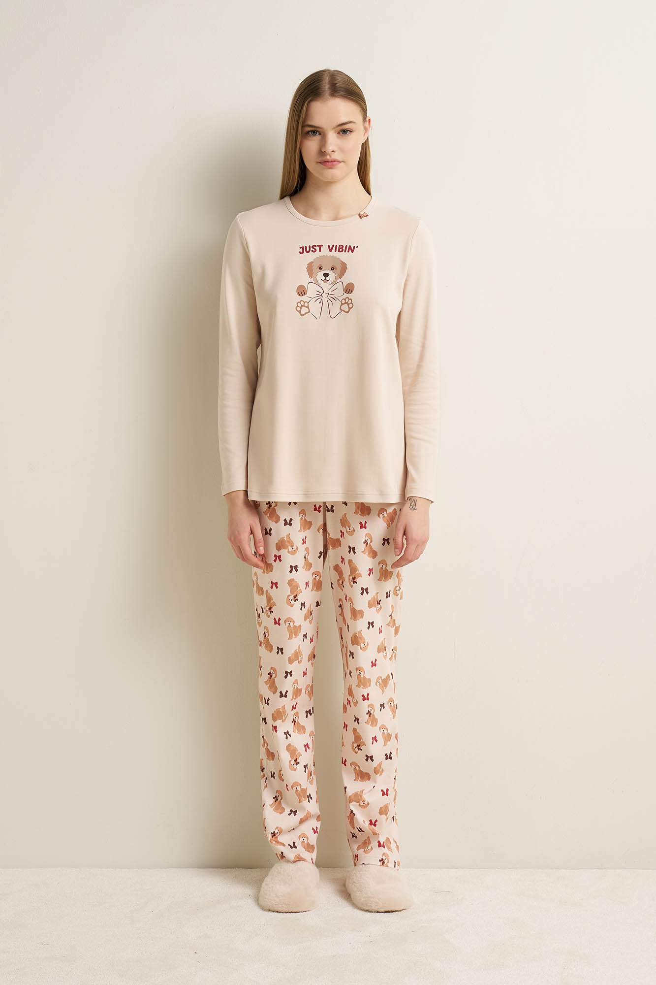 https://assets.vampfashion.com/SOFTONE_TMP_IMAGES/1_0741274792.jpg