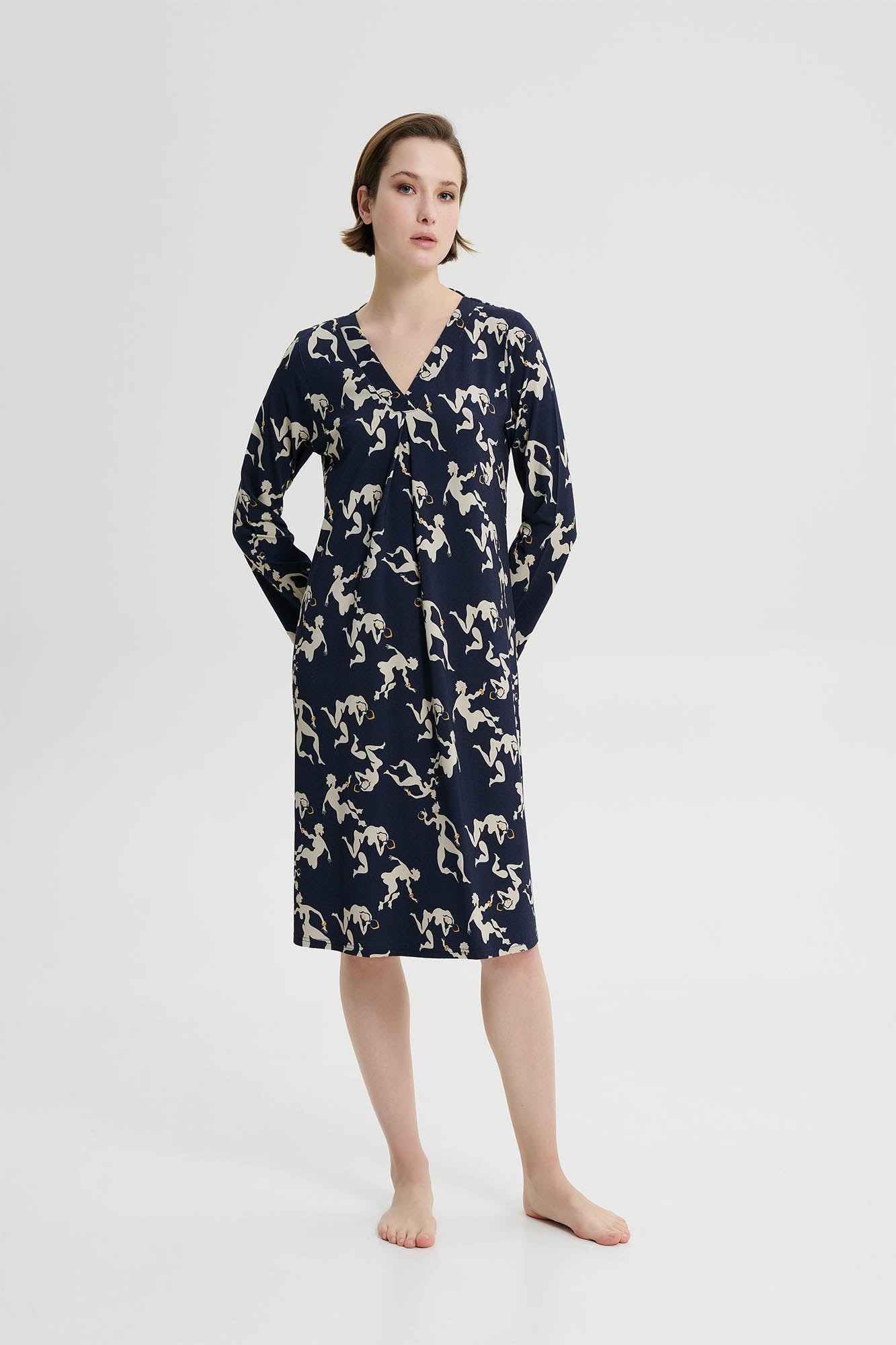 https://assets.vampfashion.com/SOFTONE_TMP_IMAGES/1_0749537172.jpg