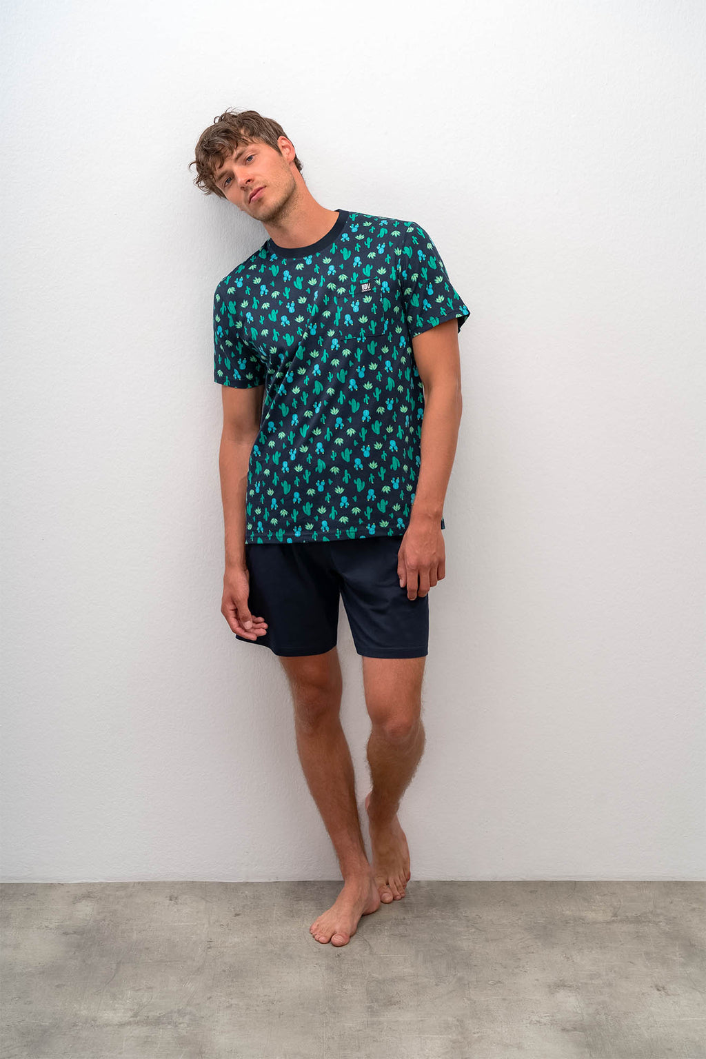 https://assets.vampfashion.com/SOFTONE_TMP_IMAGES/1_0779054351.jpg