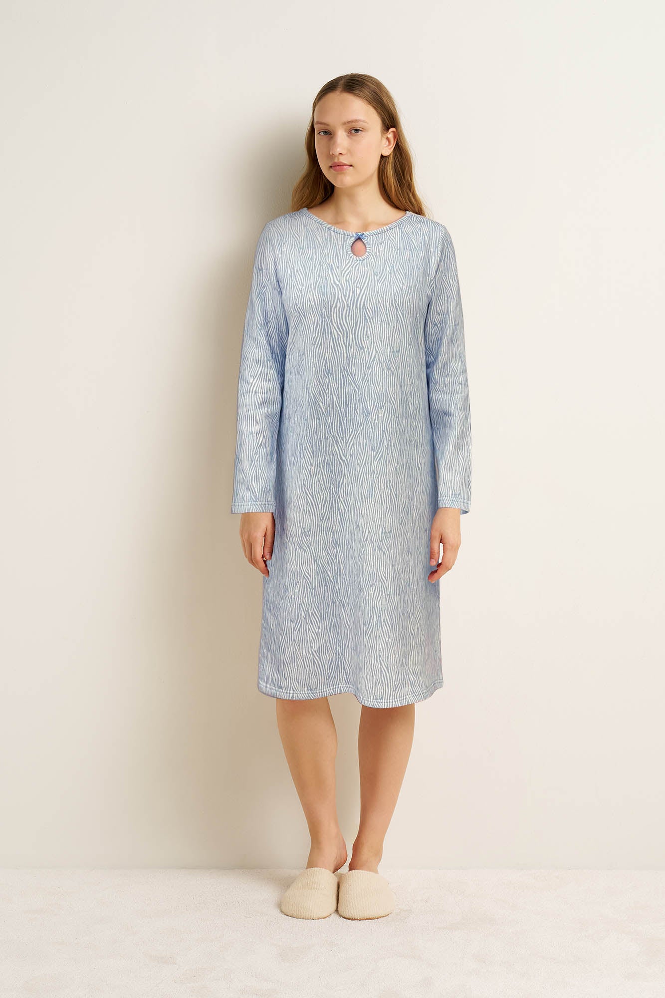 https://assets.vampfashion.com/SOFTONE_TMP_IMAGES/1_0792607845.jpg