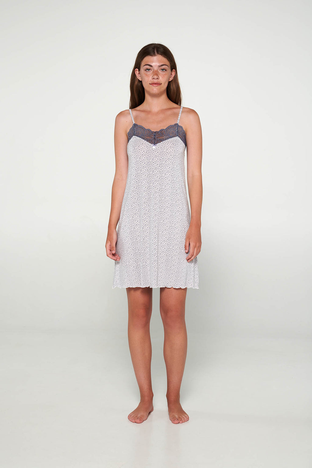 https://assets.vampfashion.com/SOFTONE_TMP_IMAGES/1_0811509887.jpg