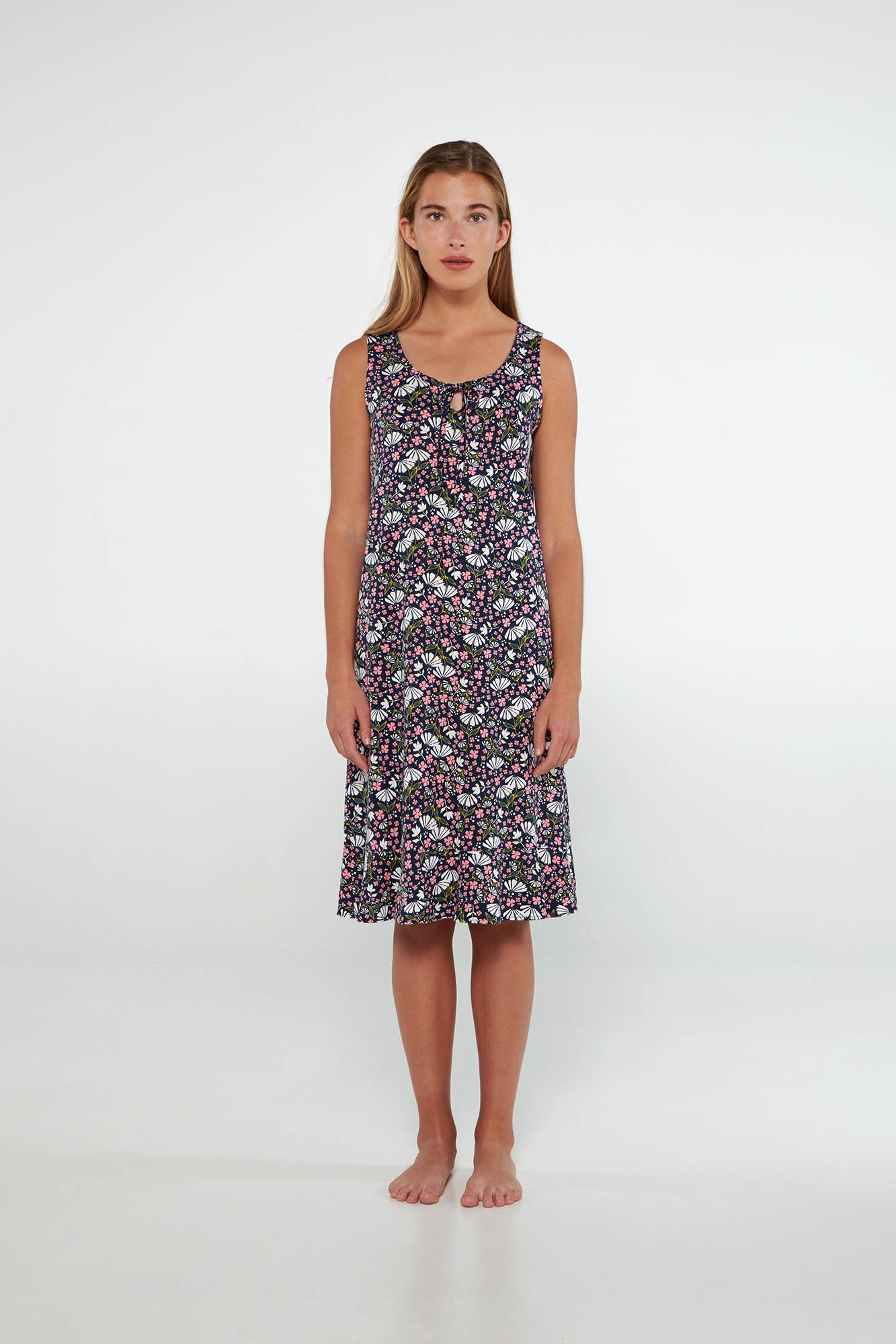 https://assets.vampfashion.com/SOFTONE_TMP_IMAGES/1_0819470712.jpg