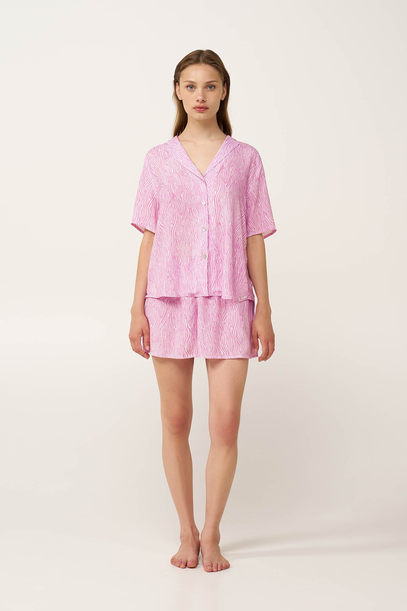 https://assets.vampfashion.com/SOFTONE_TMP_IMAGES/1_0830574085.jpg