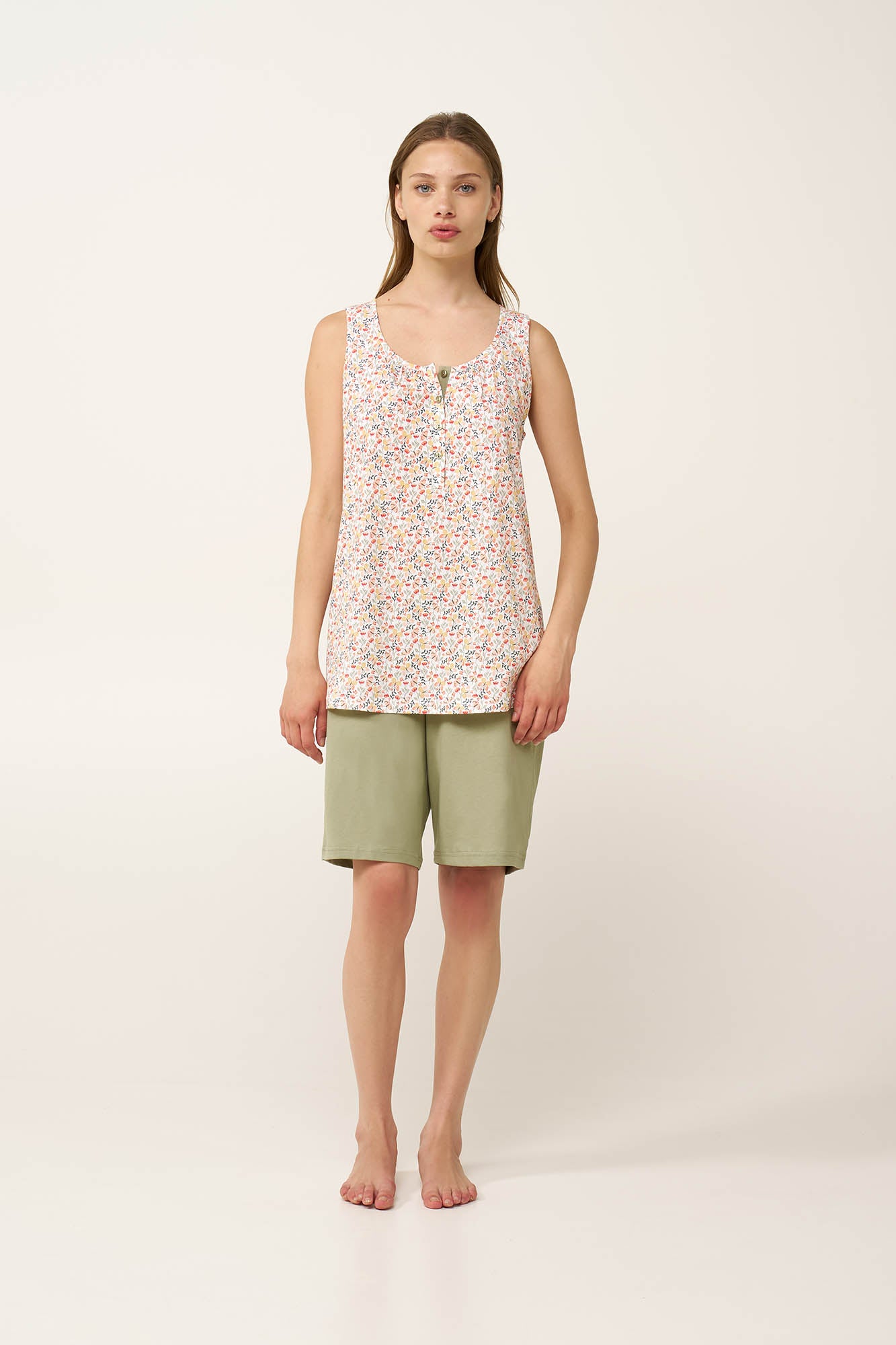 https://assets.vampfashion.com/SOFTONE_TMP_IMAGES/1_0834672484.jpg