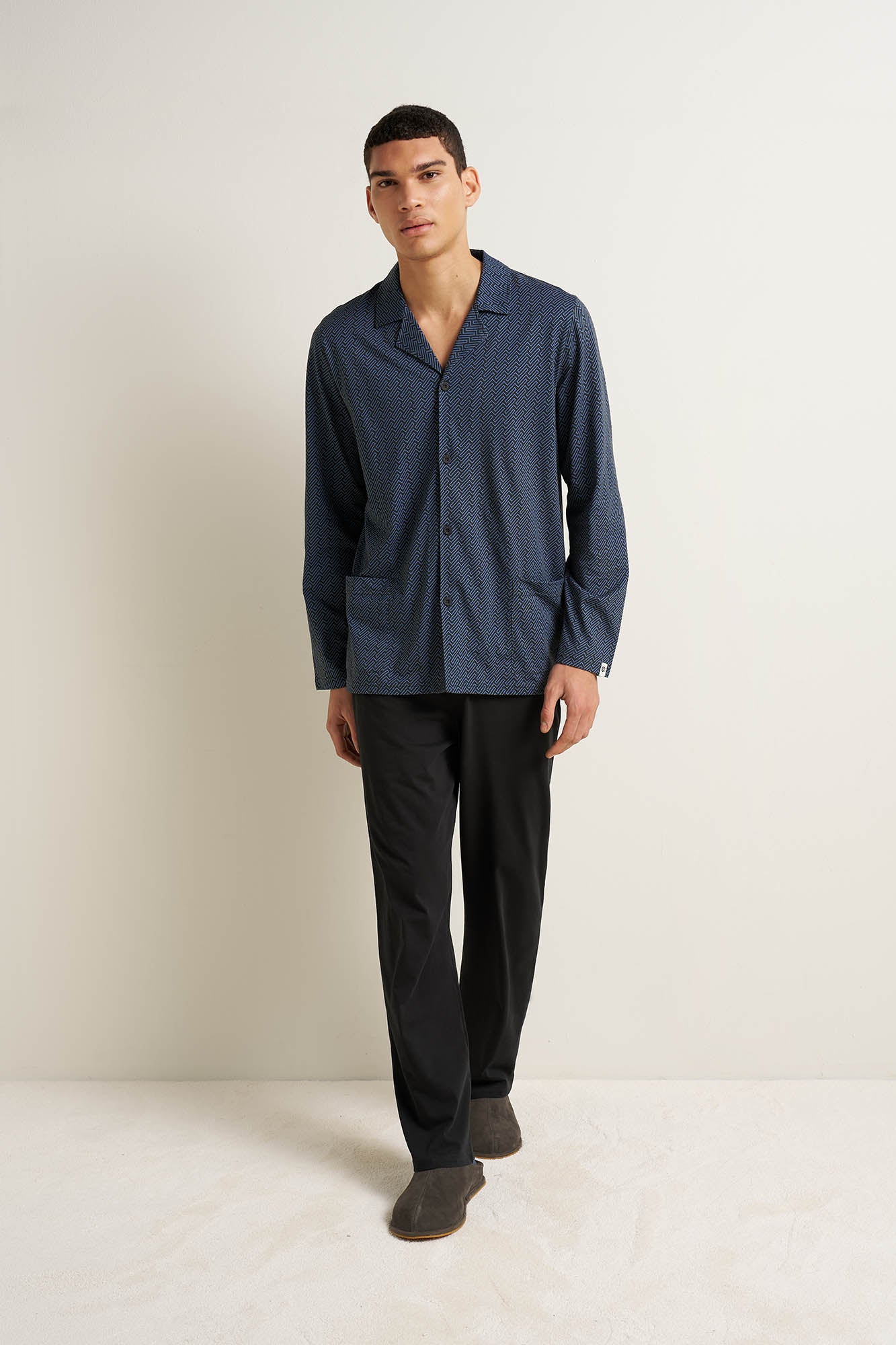 https://assets.vampfashion.com/SOFTONE_TMP_IMAGES/1_0837933497.jpg