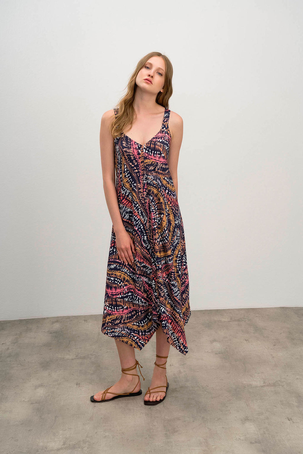 https://assets.vampfashion.com/SOFTONE_TMP_IMAGES/1_0875638124.jpg