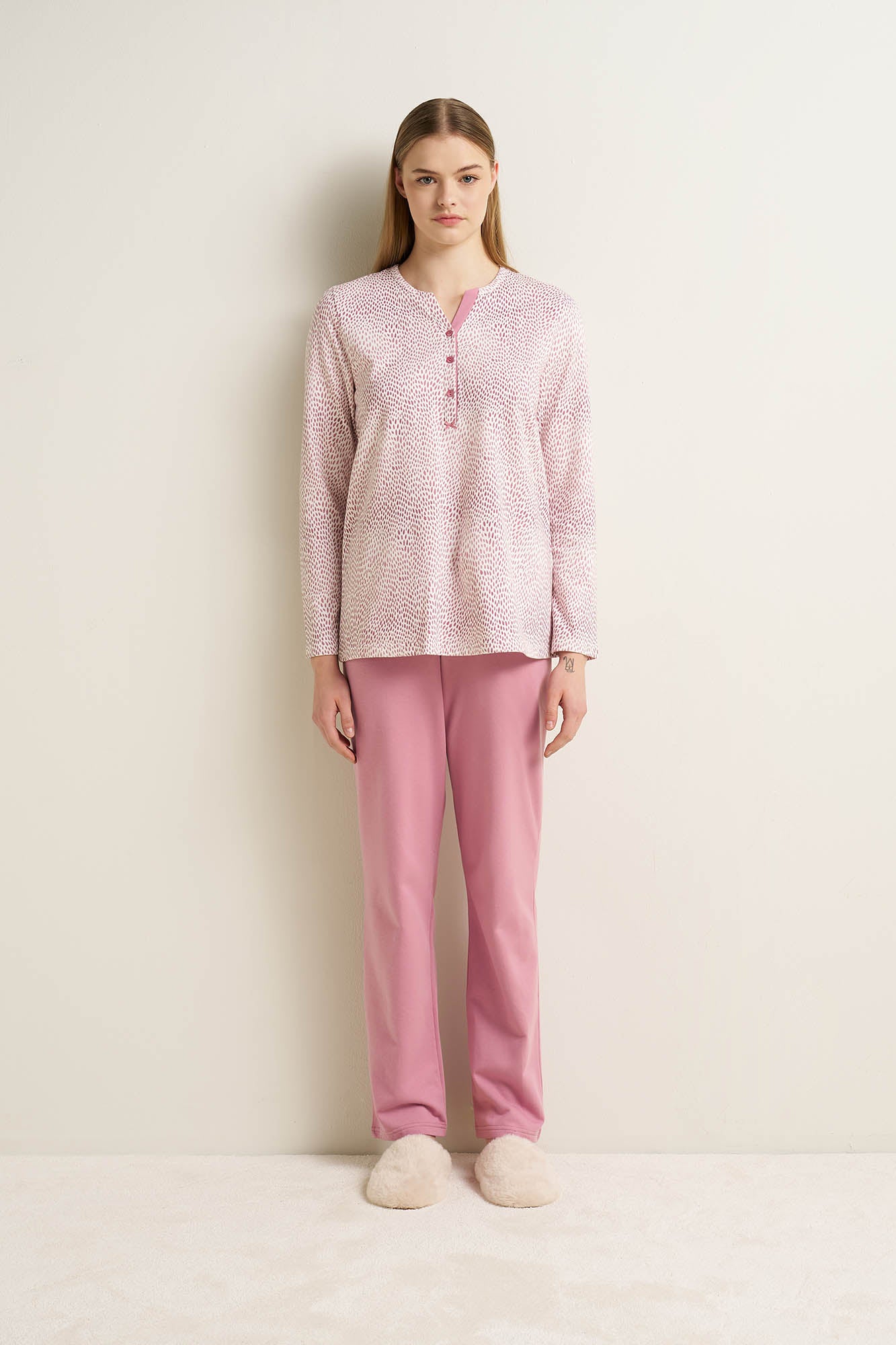 https://assets.vampfashion.com/SOFTONE_TMP_IMAGES/1_0892452842.jpg
