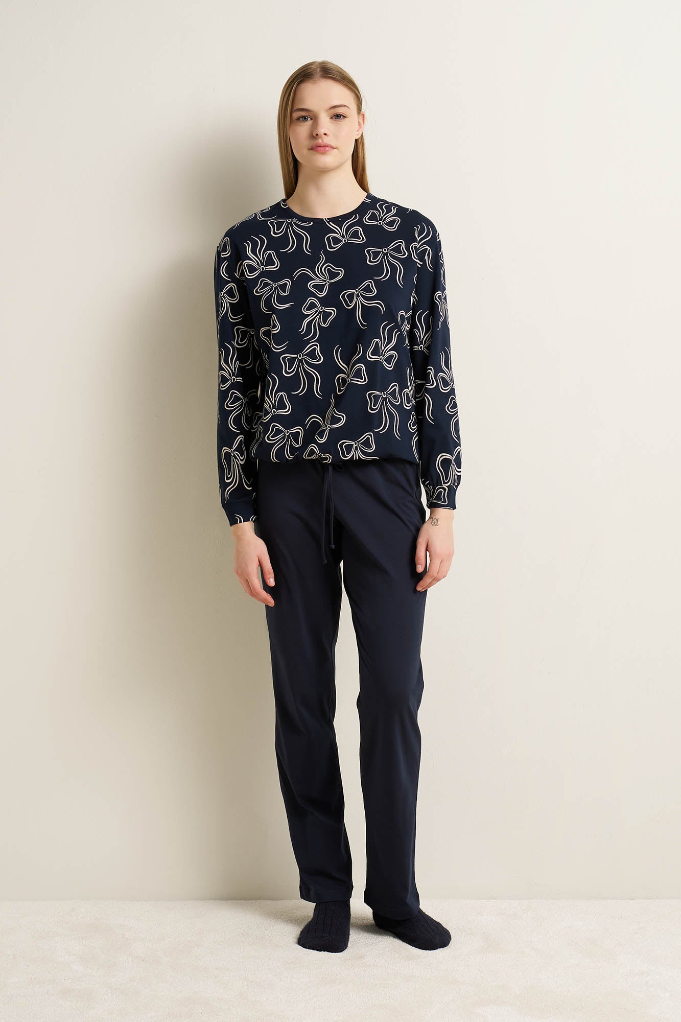 https://assets.vampfashion.com/SOFTONE_TMP_IMAGES/1_0919808147.jpg