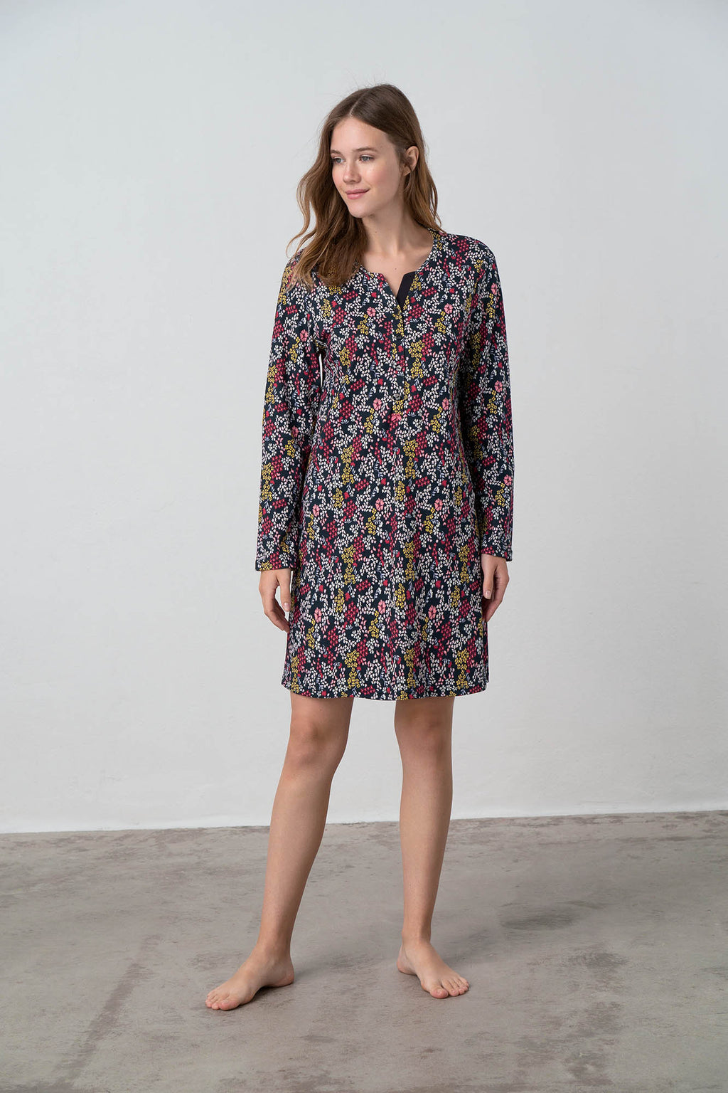 https://assets.vampfashion.com/SOFTONE_TMP_IMAGES/2_0007213081.jpg