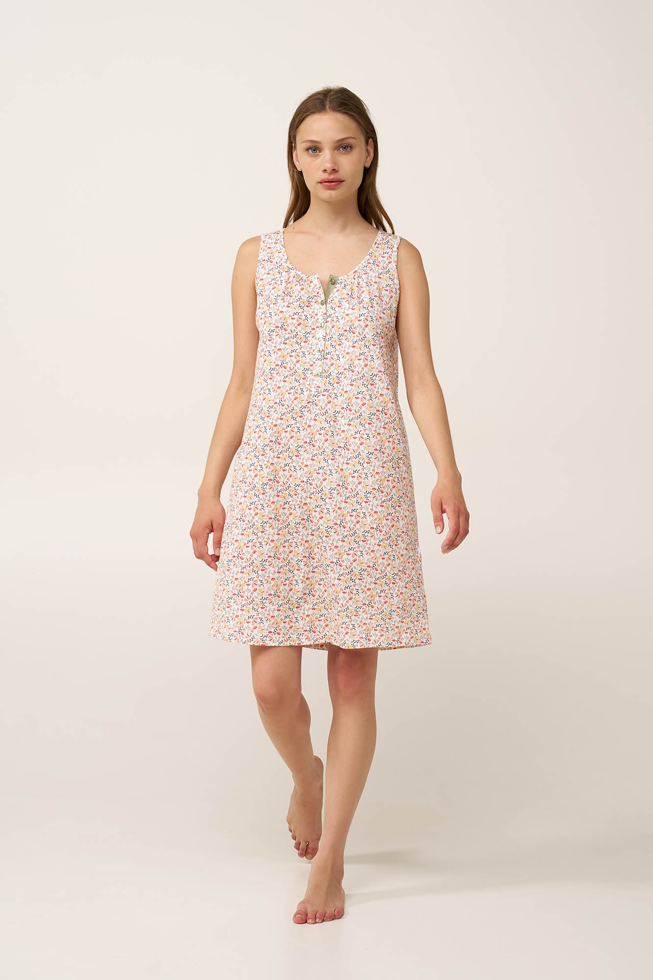 https://assets.vampfashion.com/SOFTONE_TMP_IMAGES/2_0009662996.jpg