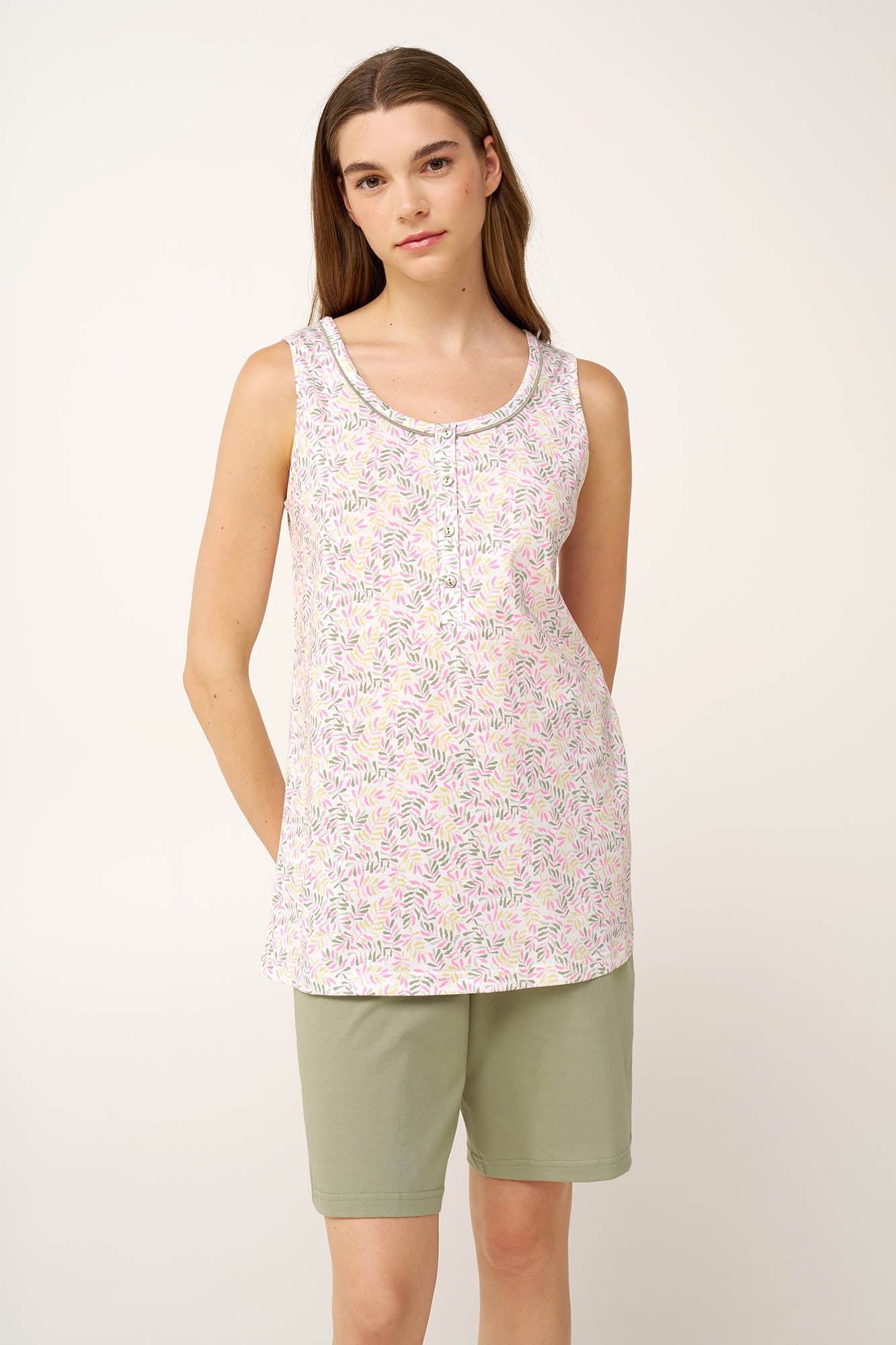 https://assets.vampfashion.com/SOFTONE_TMP_IMAGES/2_0037010981.jpg