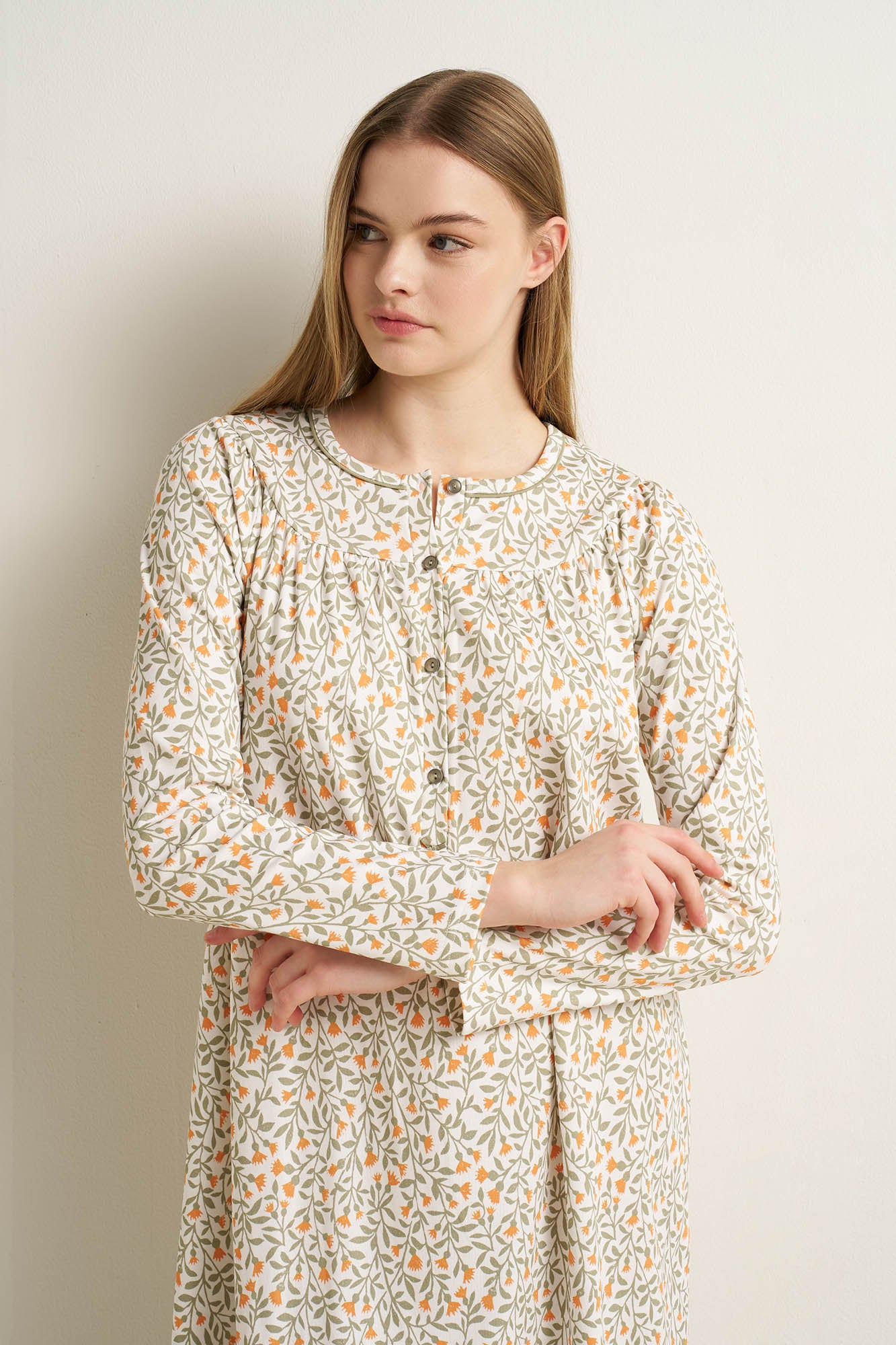 https://assets.vampfashion.com/SOFTONE_TMP_IMAGES/2_0058432845.jpg
