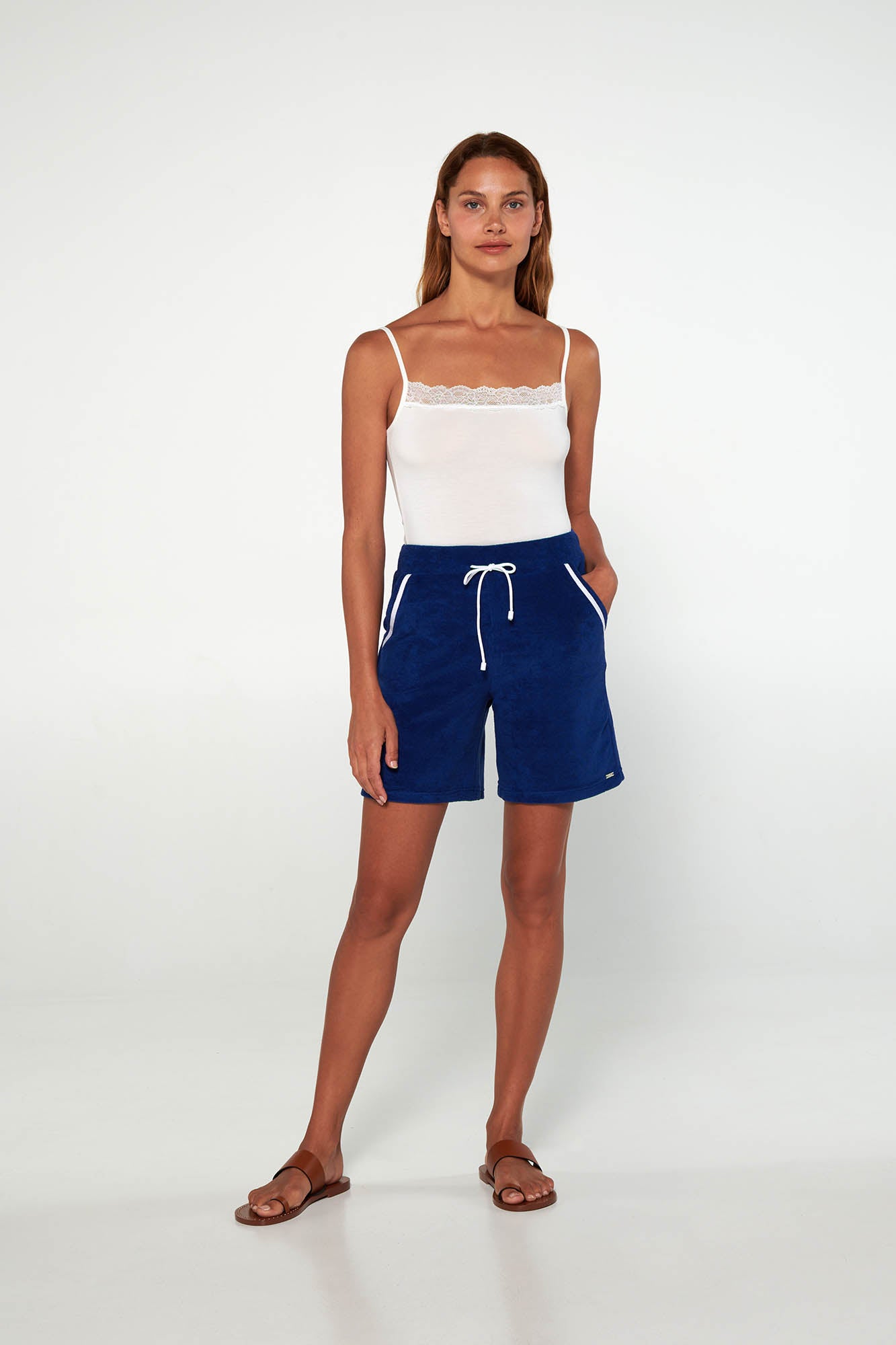 https://assets.vampfashion.com/SOFTONE_TMP_IMAGES/2_0075101941.jpg