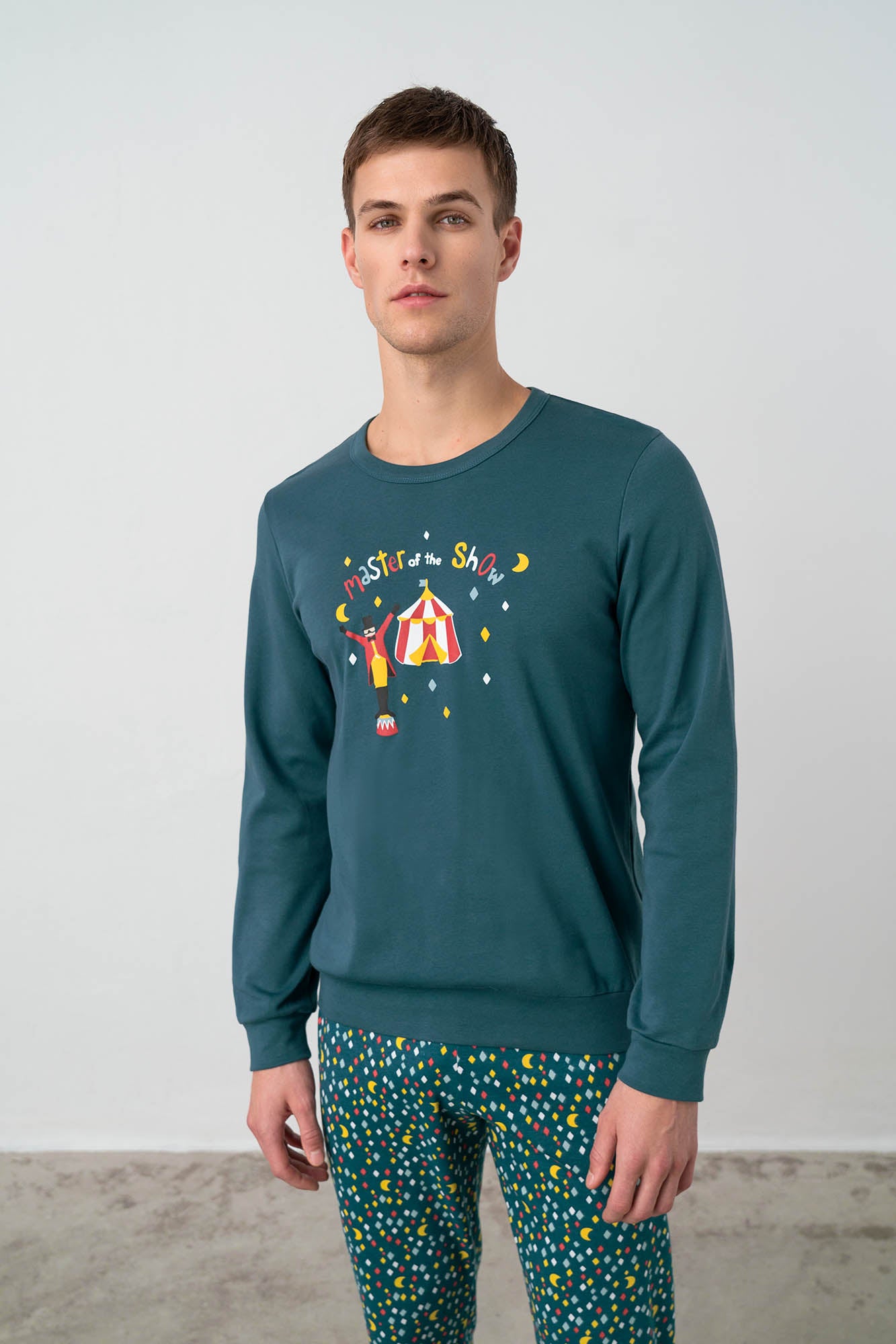 https://assets.vampfashion.com/SOFTONE_TMP_IMAGES/2_0077045853.jpg