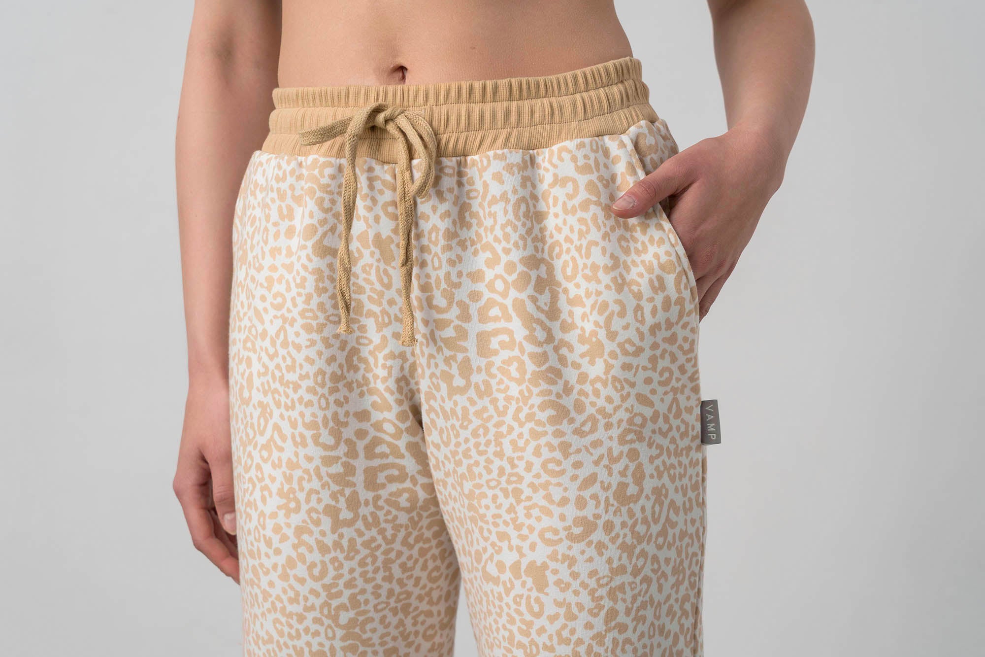 https://assets.vampfashion.com/SOFTONE_TMP_IMAGES/2_0082000916.jpg