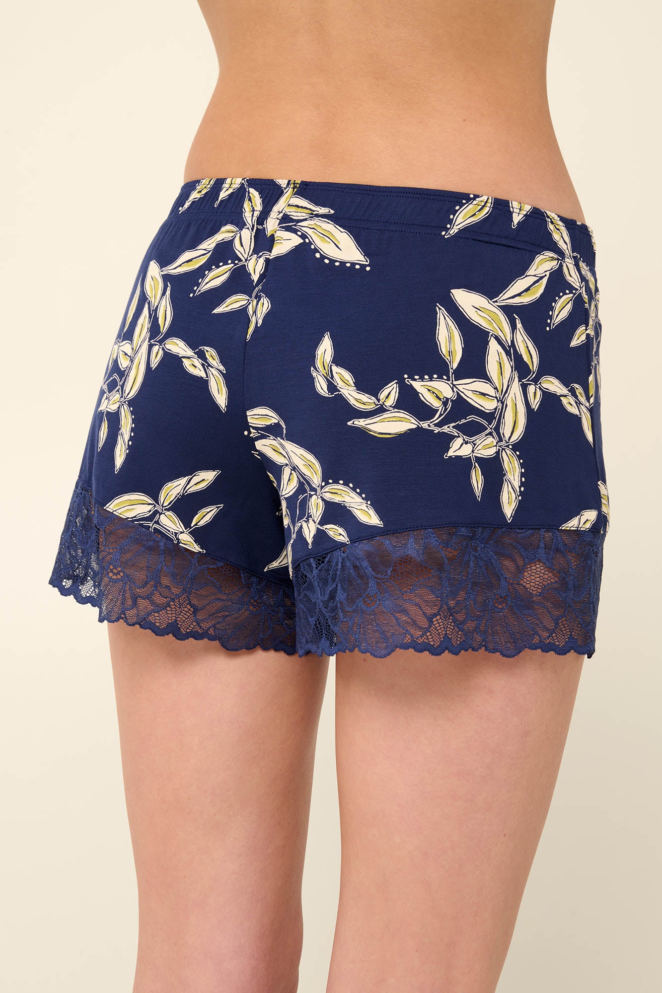 https://assets.vampfashion.com/SOFTONE_TMP_IMAGES/2_0089207336.jpg