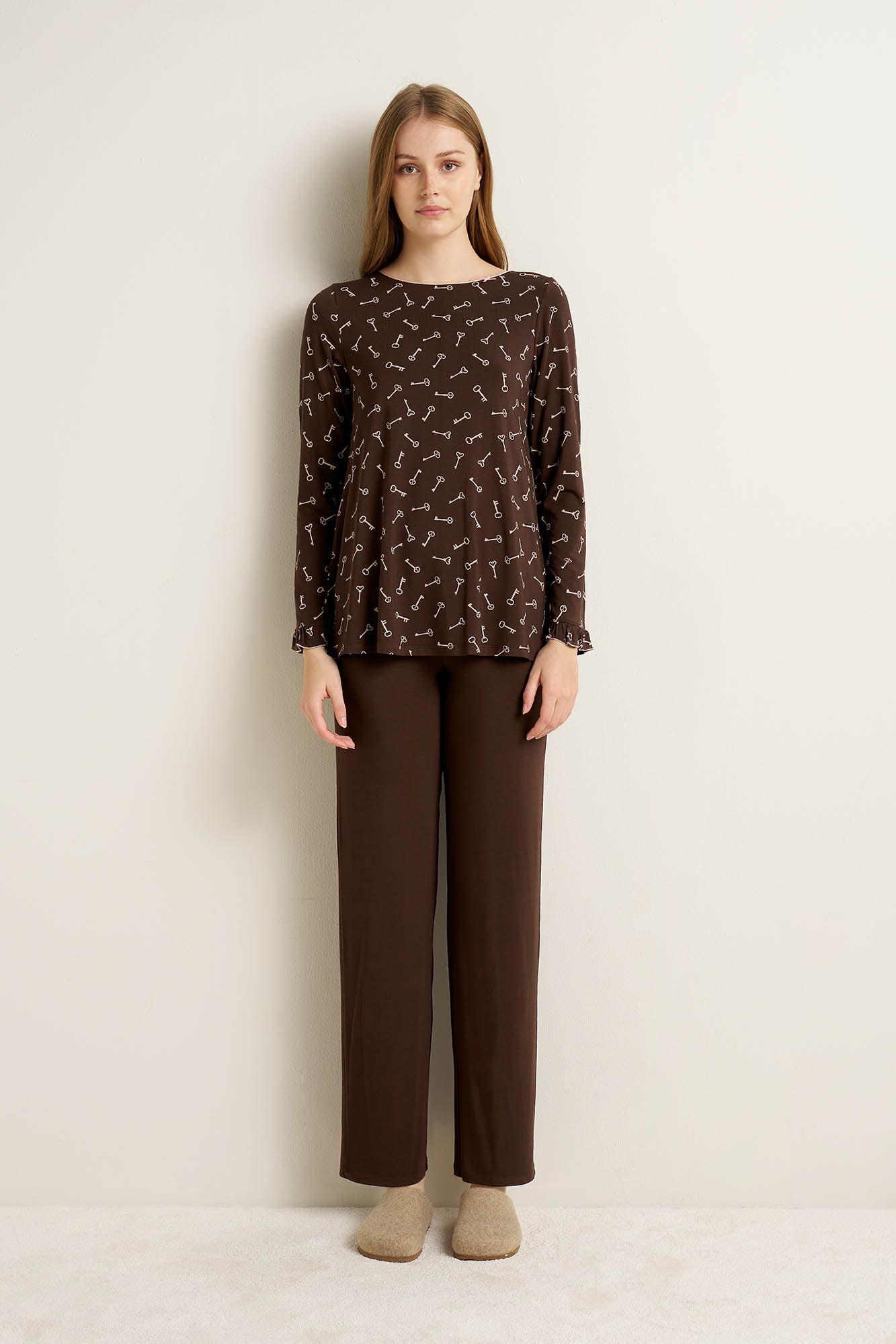 https://assets.vampfashion.com/SOFTONE_TMP_IMAGES/2_0090117813.jpg