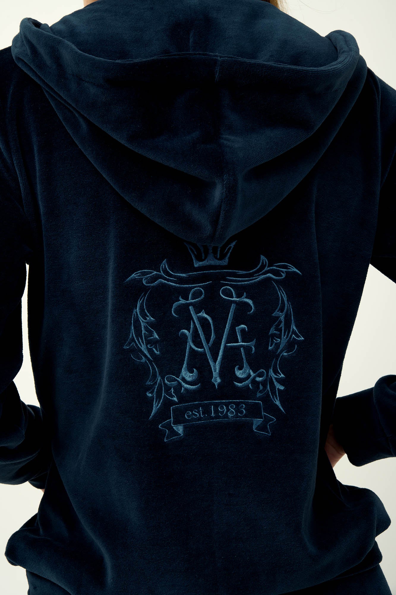 Vamp - Γυναικεία Velvet Φόρμα με Κουκούλα