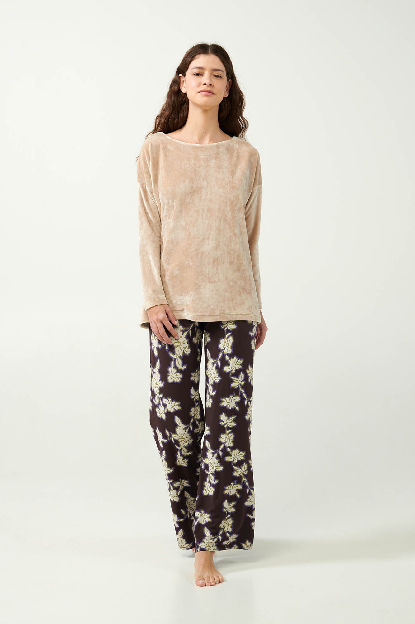 https://assets.vampfashion.com/SOFTONE_TMP_IMAGES/2_0097117145.jpg