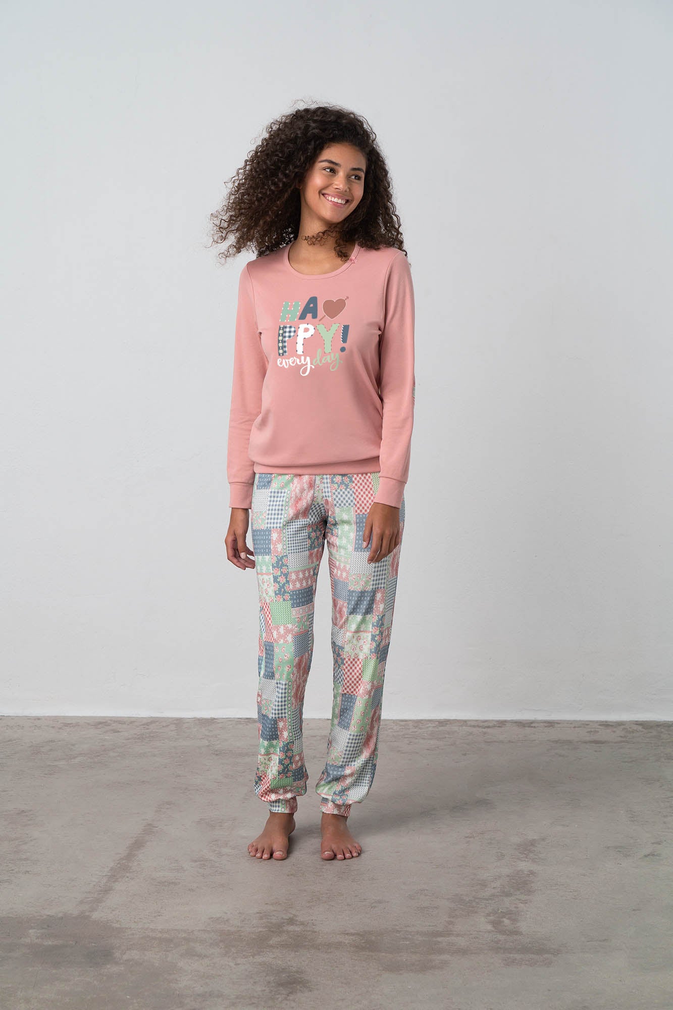 https://assets.vampfashion.com/SOFTONE_TMP_IMAGES/2_0099672139.jpg