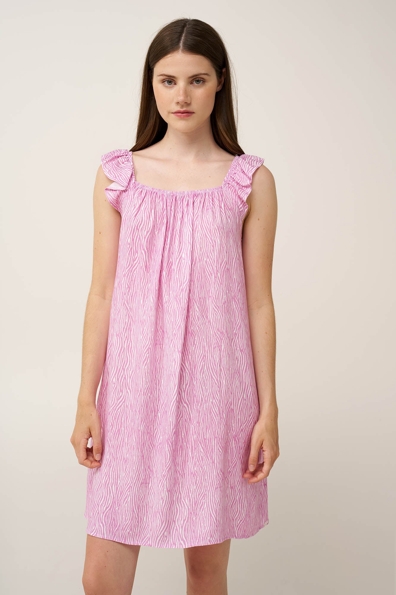 https://assets.vampfashion.com/SOFTONE_TMP_IMAGES/2_0117481402.jpg