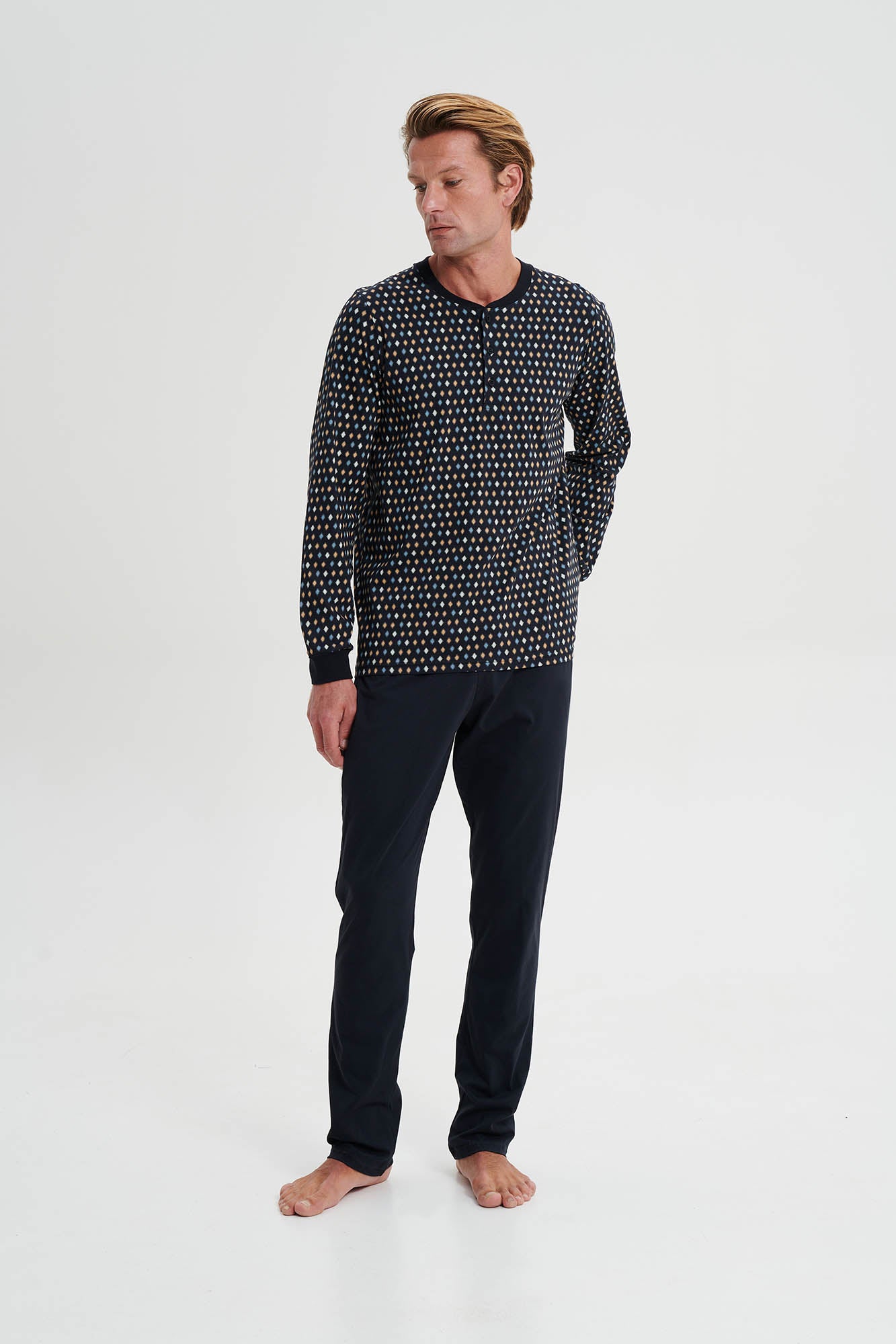 https://assets.vampfashion.com/SOFTONE_TMP_IMAGES/2_0138276172.jpg