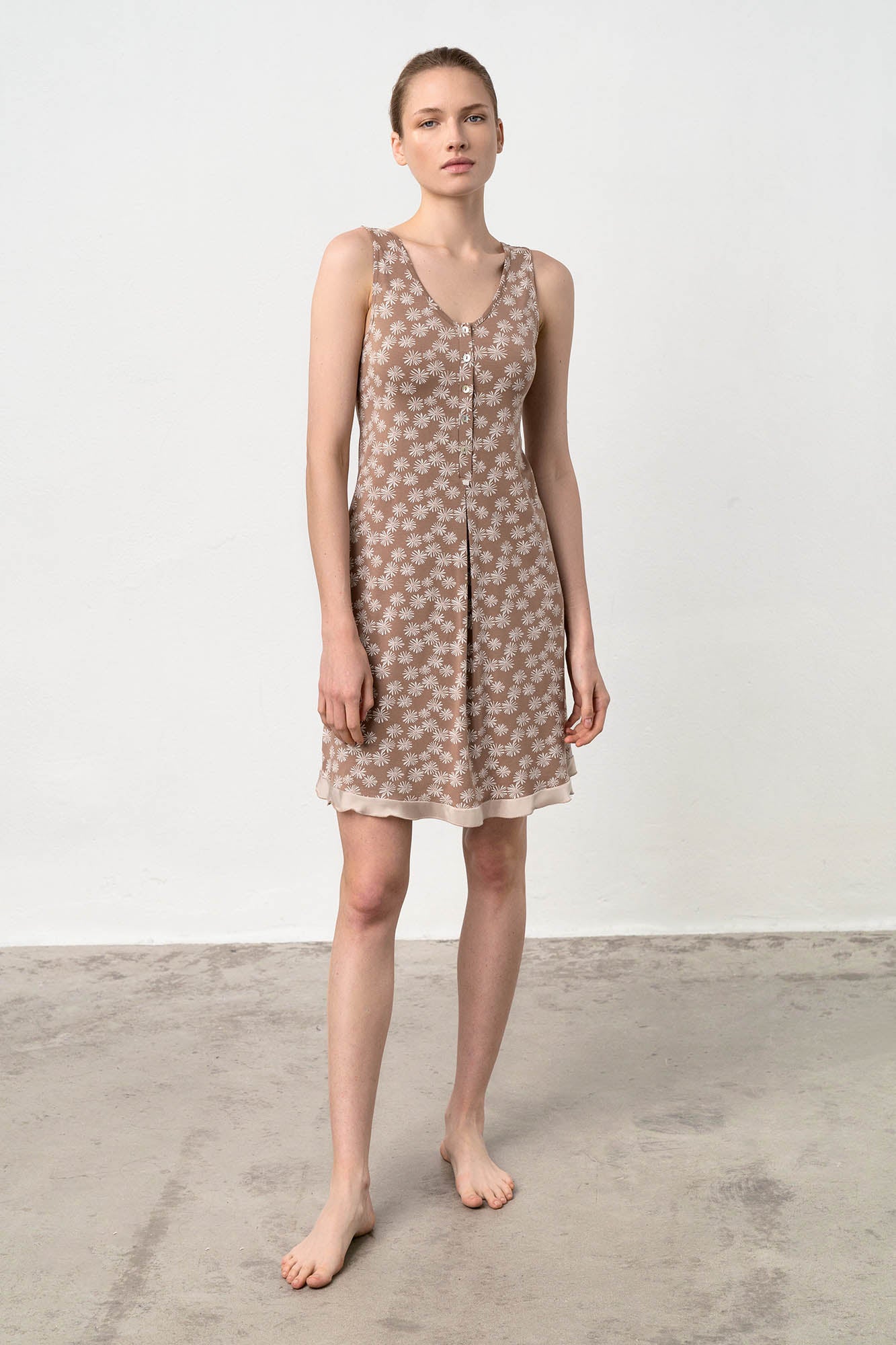 https://assets.vampfashion.com/SOFTONE_TMP_IMAGES/2_0138499877.jpg