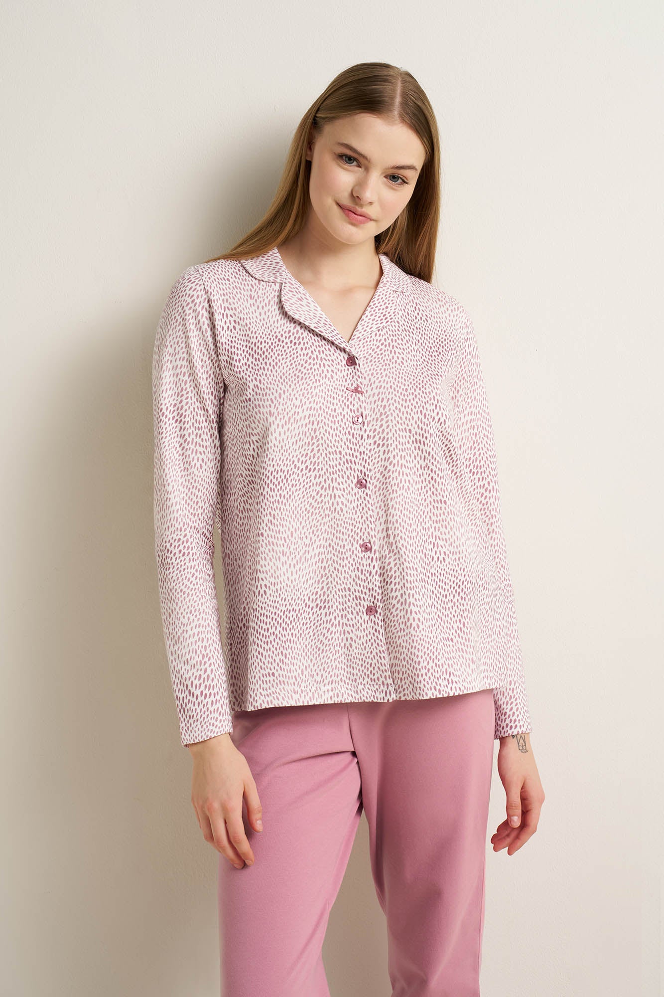 https://assets.vampfashion.com/SOFTONE_TMP_IMAGES/2_0156735136.jpg