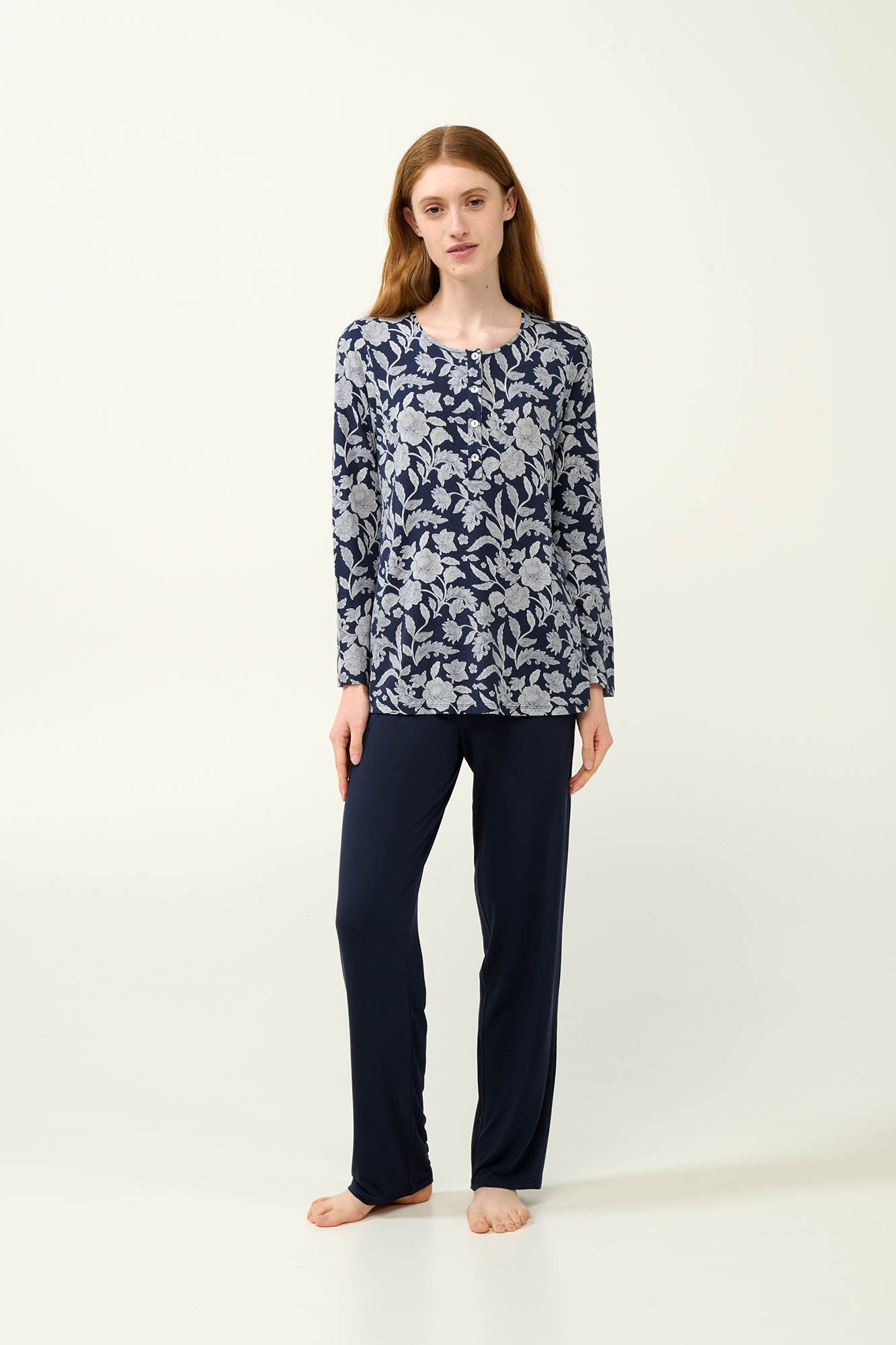 https://assets.vampfashion.com/SOFTONE_TMP_IMAGES/2_0164643170.jpg