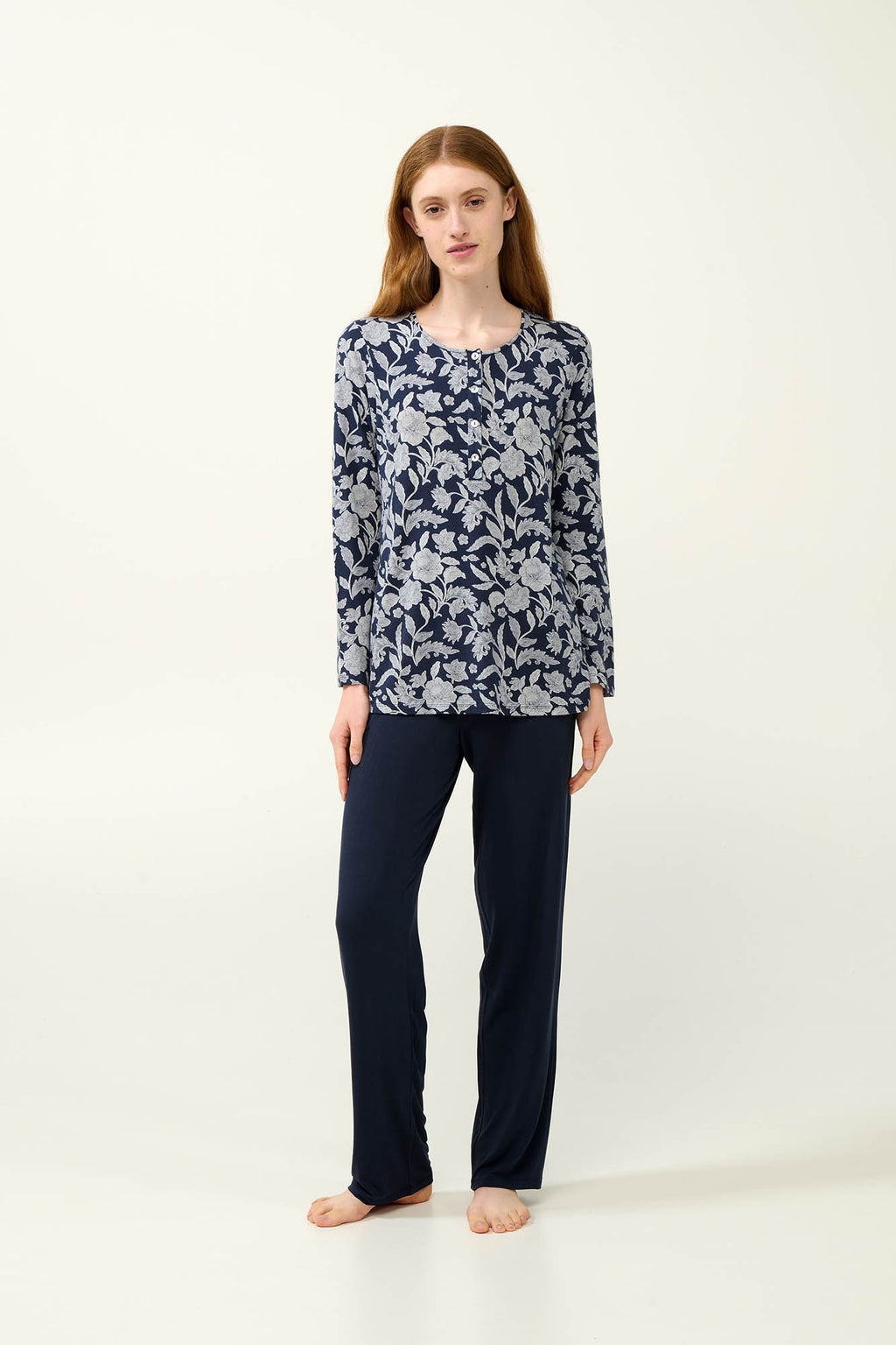 https://assets.vampfashion.com/SOFTONE_TMP_IMAGES/2_0164643170.jpg