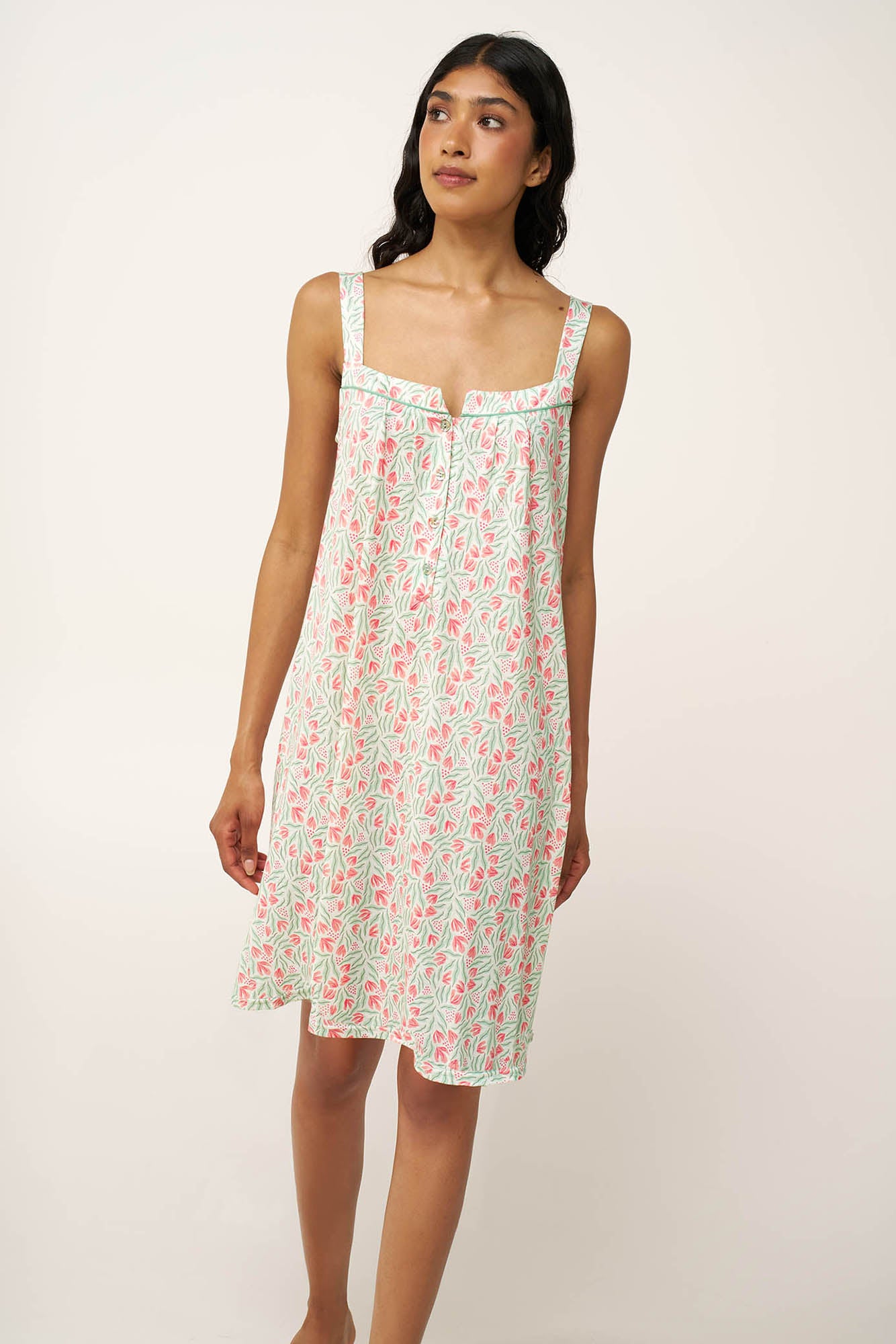 https://assets.vampfashion.com/SOFTONE_TMP_IMAGES/2_0180440221.jpg