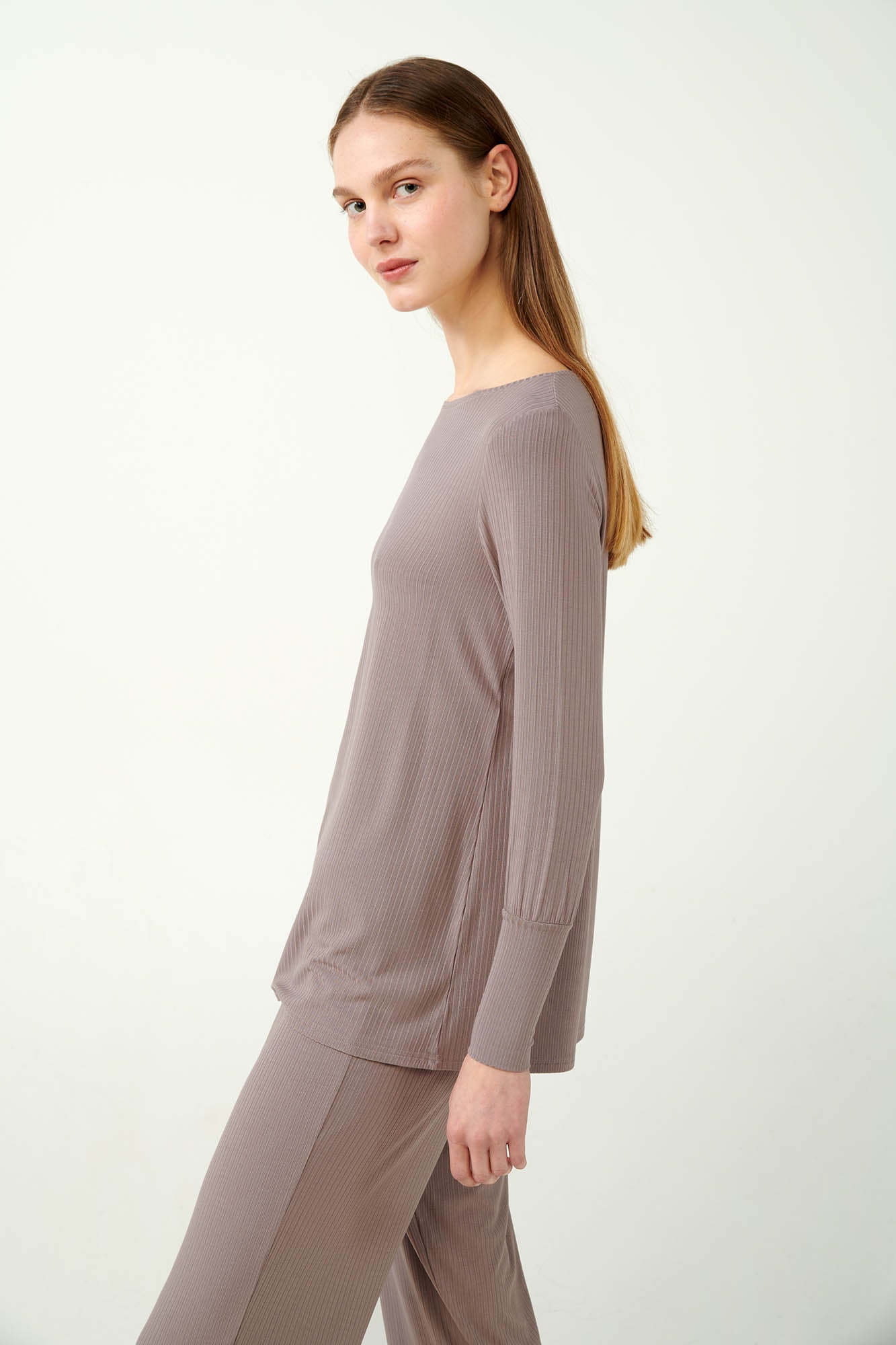 https://assets.vampfashion.com/SOFTONE_TMP_IMAGES/2_0186706713.jpg